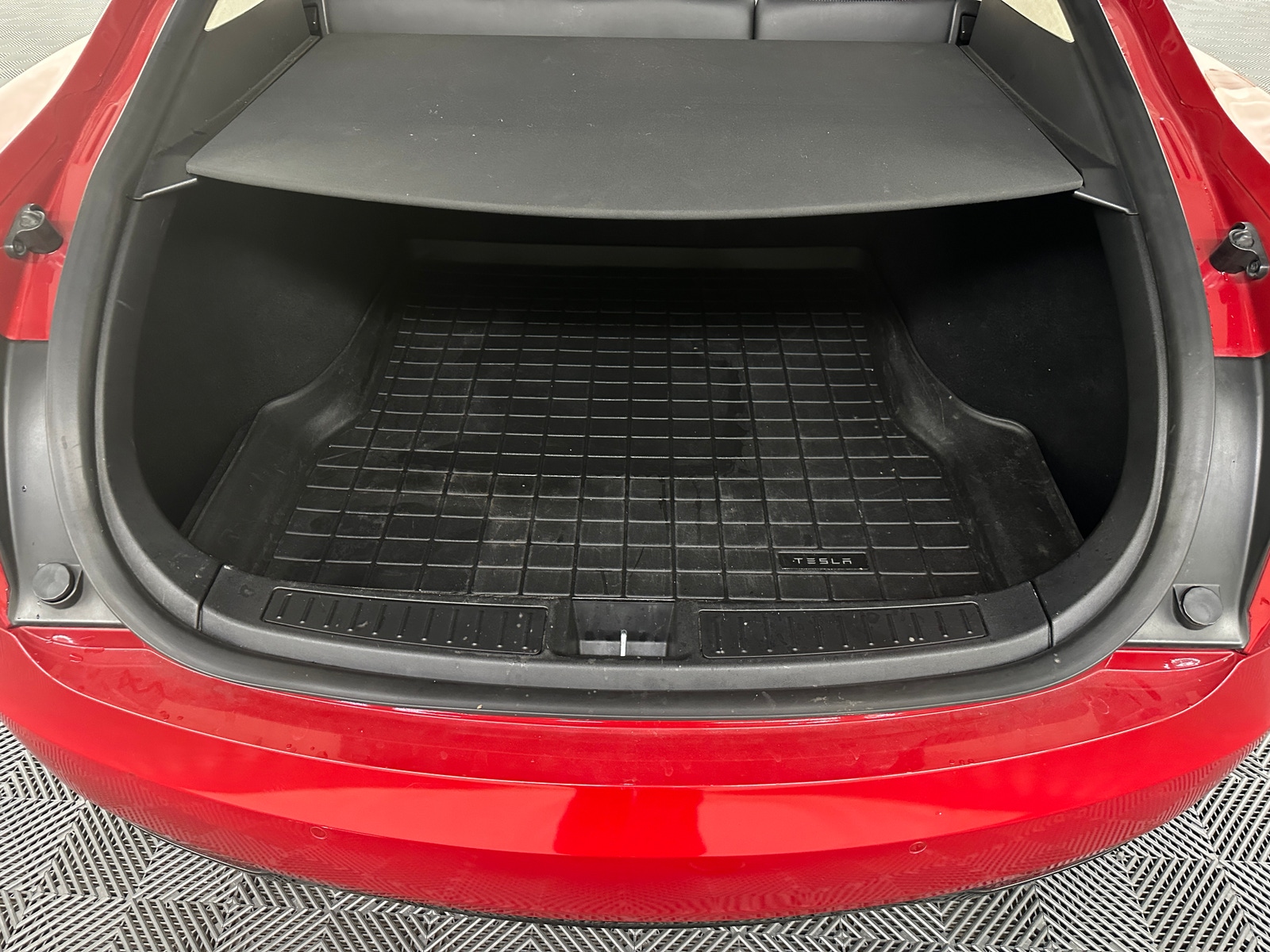 Thumbnail: 2017 Tesla Model S - 6