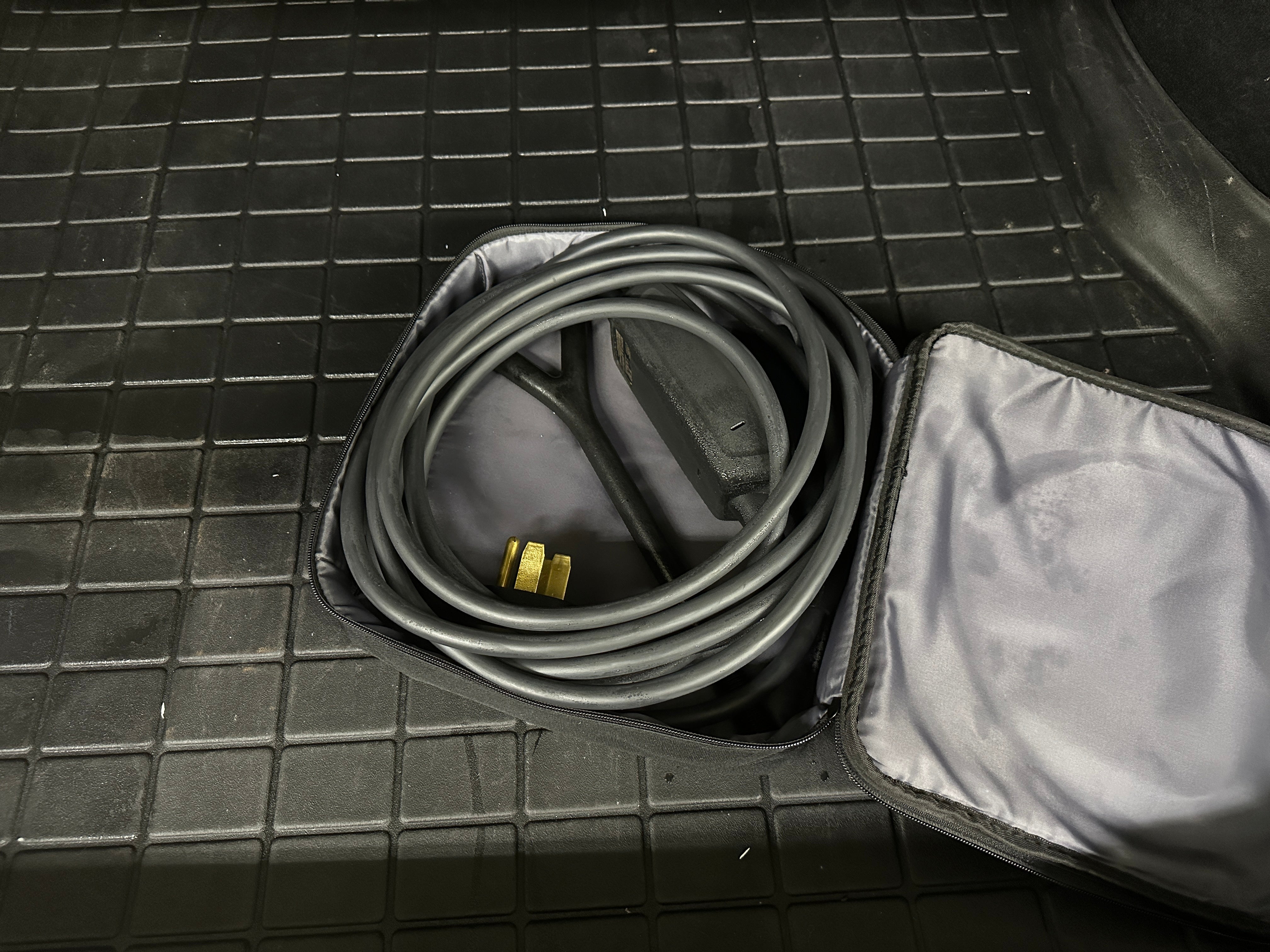 Used 2017 Tesla Model S 75D with VIN 5YJSA1E25HF231673 for sale in Oak Creek, WI