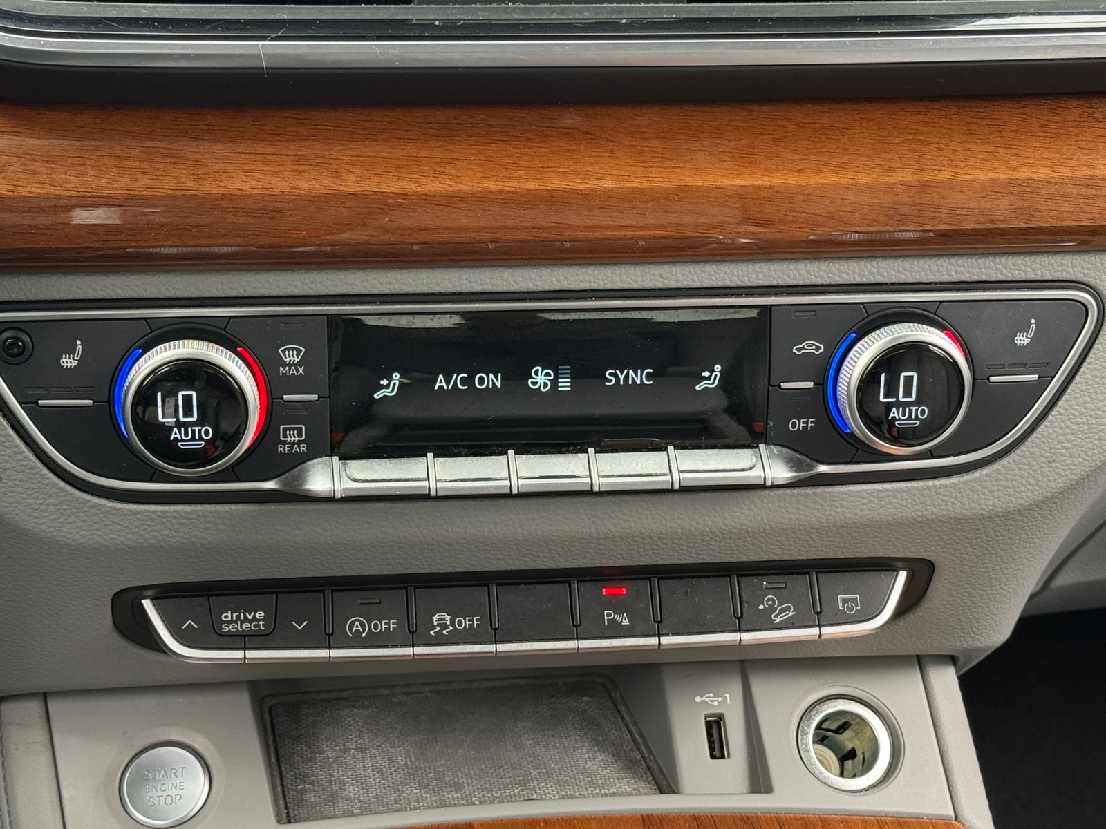 Thumbnail: 2021 Audi Q5 - 3