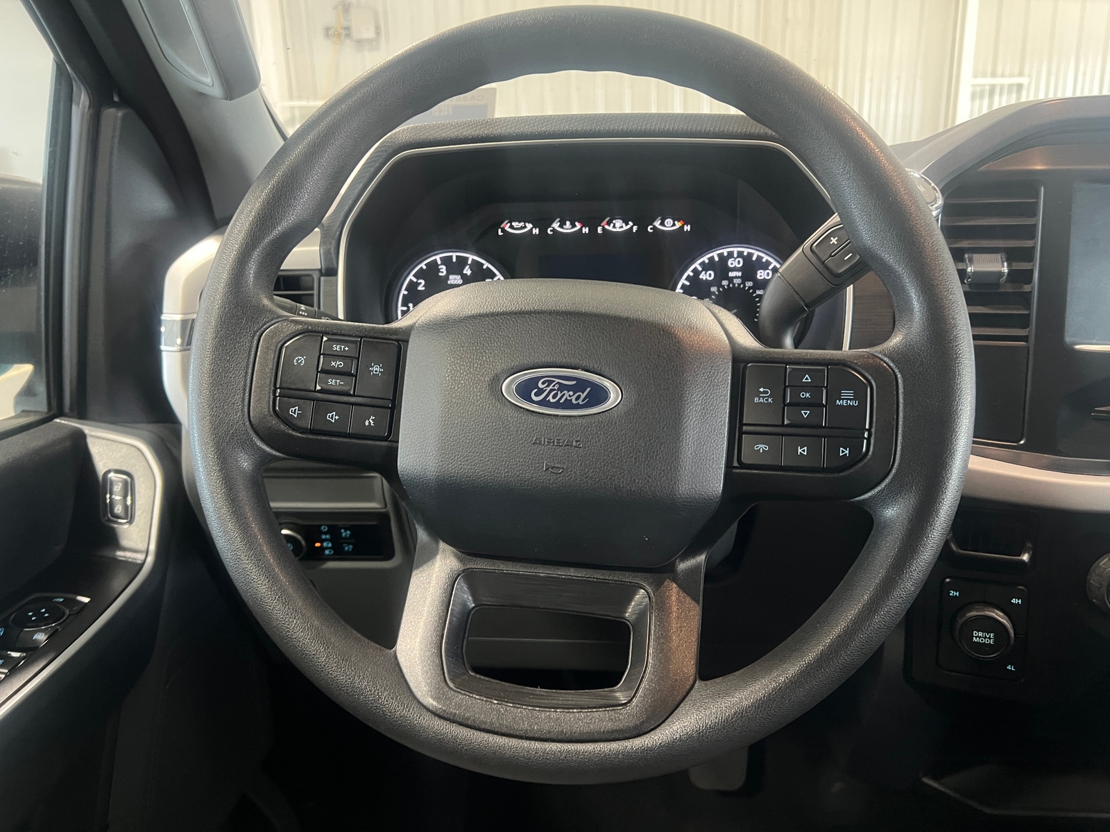 Thumbnail: 2023 Ford Econoline - 5