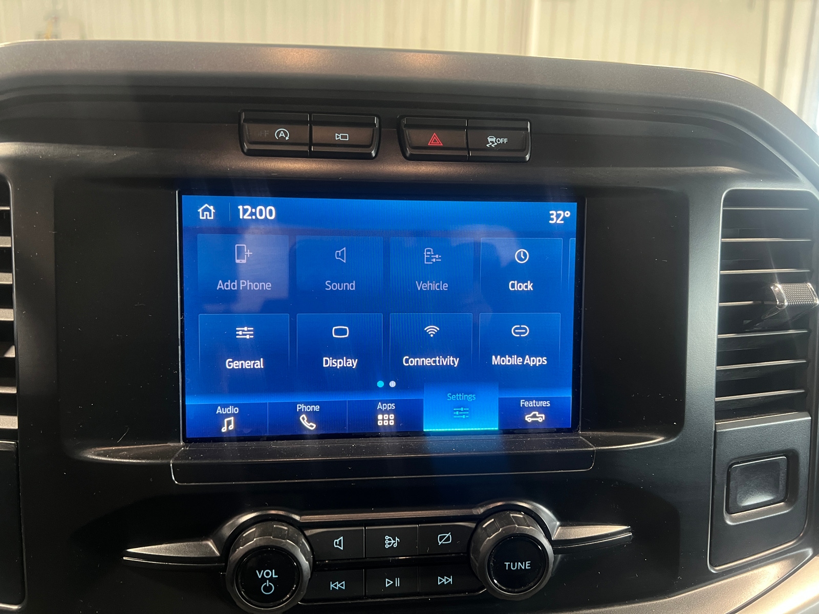 Thumbnail: 2023 Ford Econoline - 4