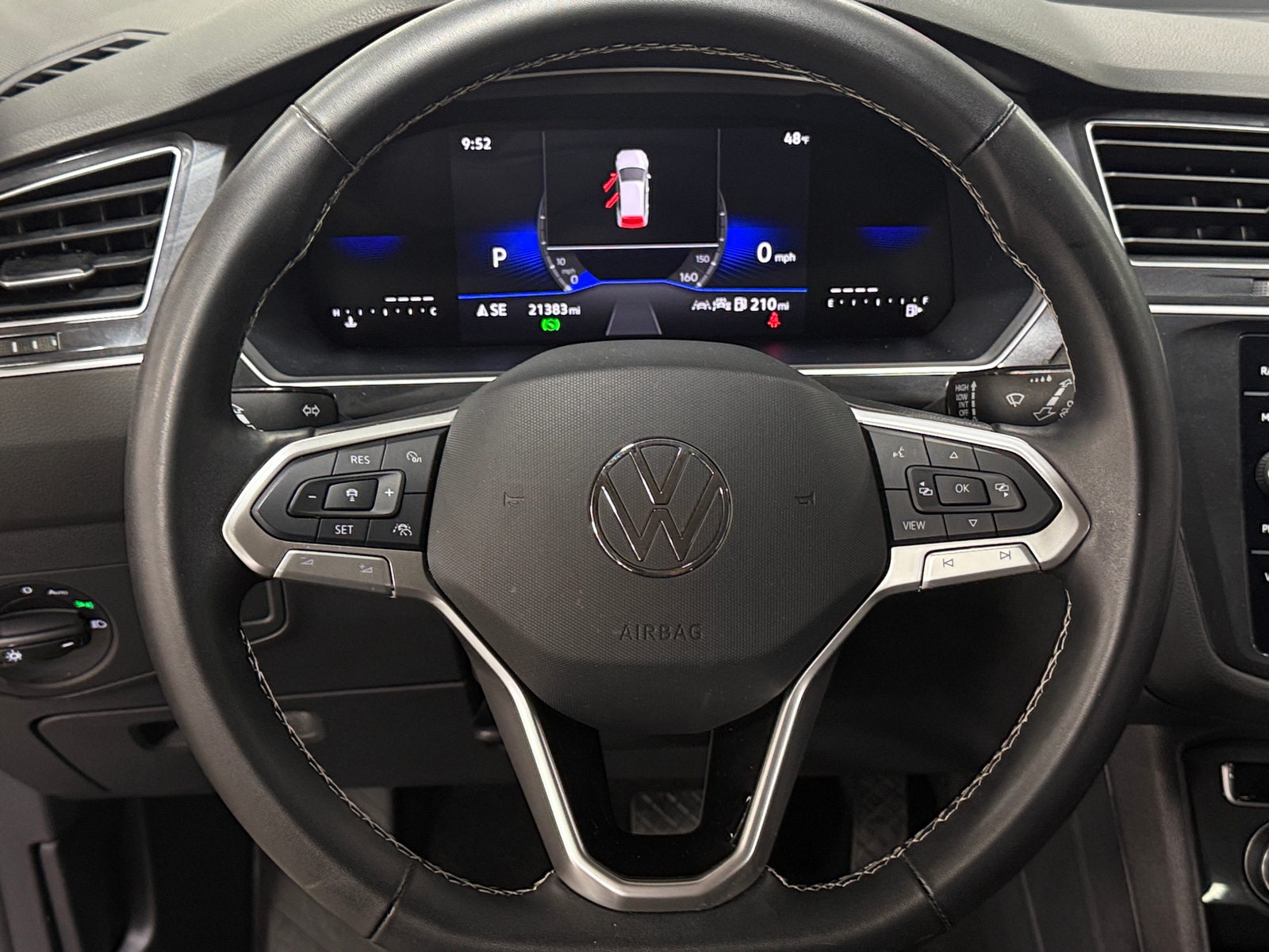 Thumbnail: 2024 Volkswagen Tiguan - 5