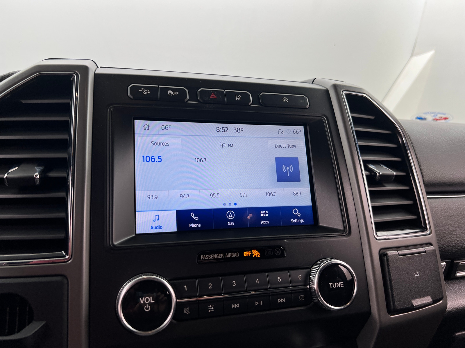 Thumbnail: 2020 Ford Expedition - 3