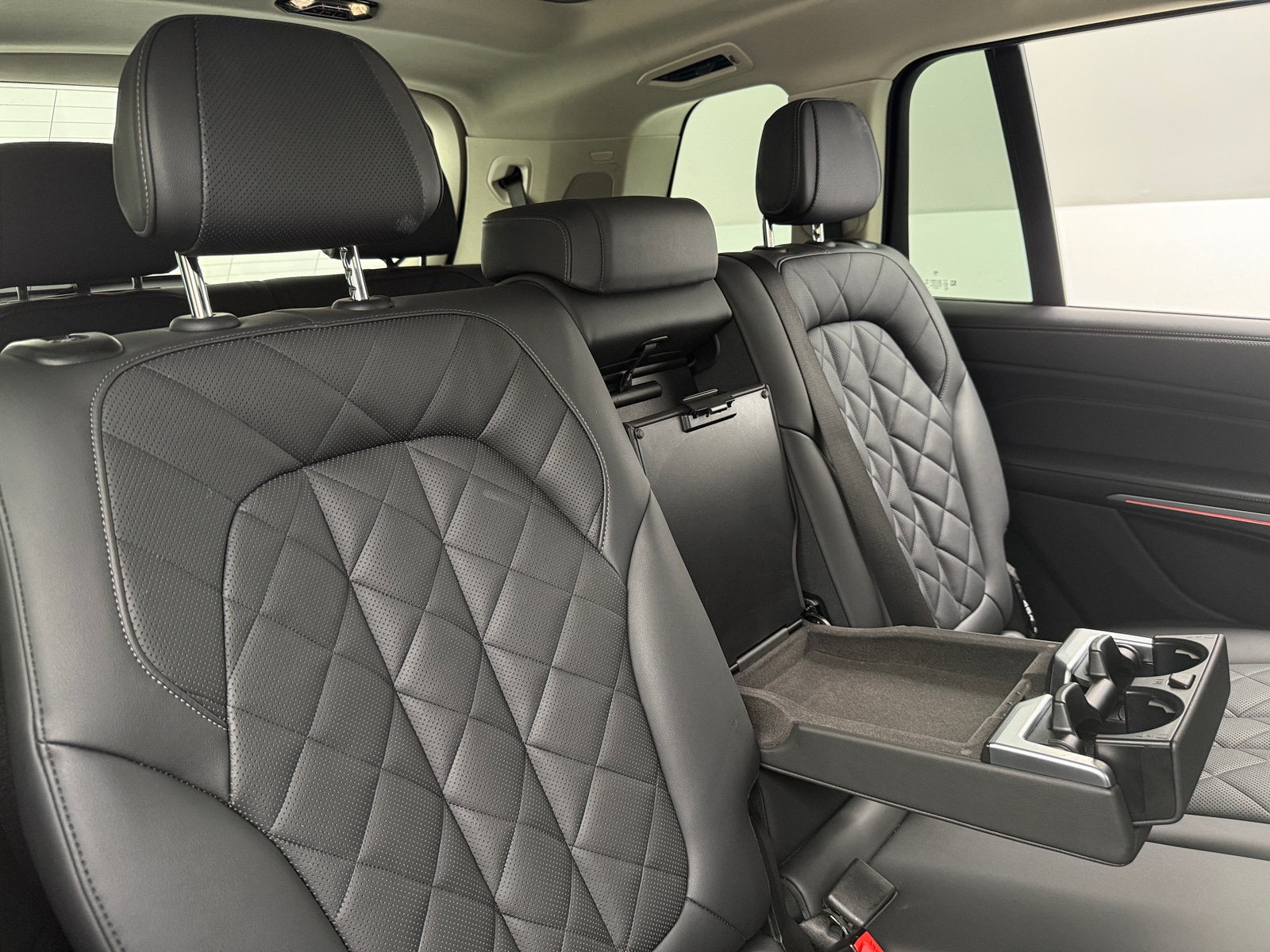 Thumbnail: 2024 BMW X7 - 5