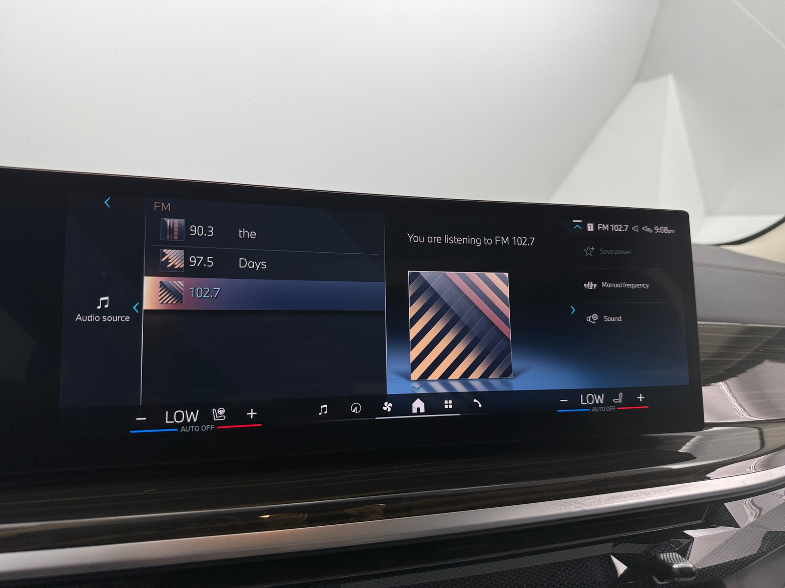 Thumbnail: 2024 BMW X7 - 3