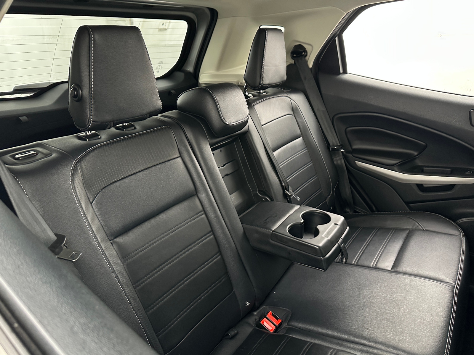 Thumbnail: 2019 Ford EcoSport - 5