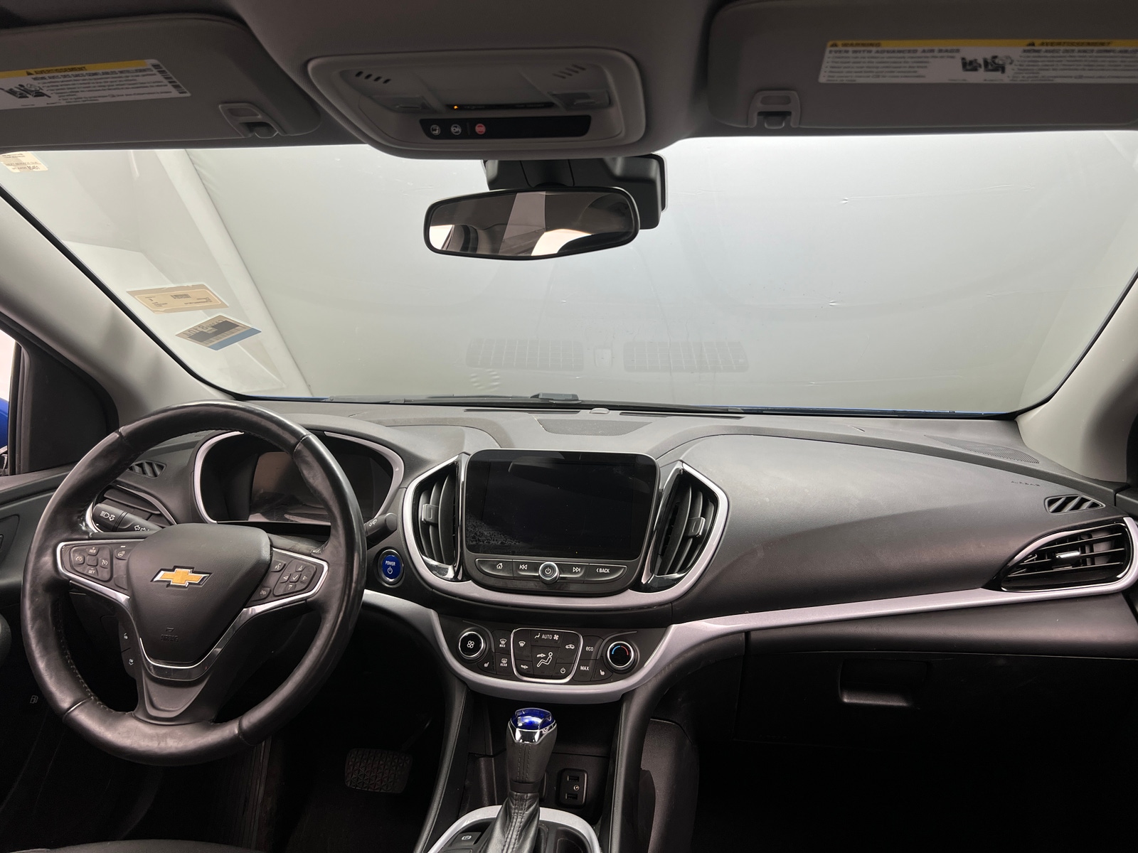 Thumbnail: 2017 Chevrolet Volt - 3