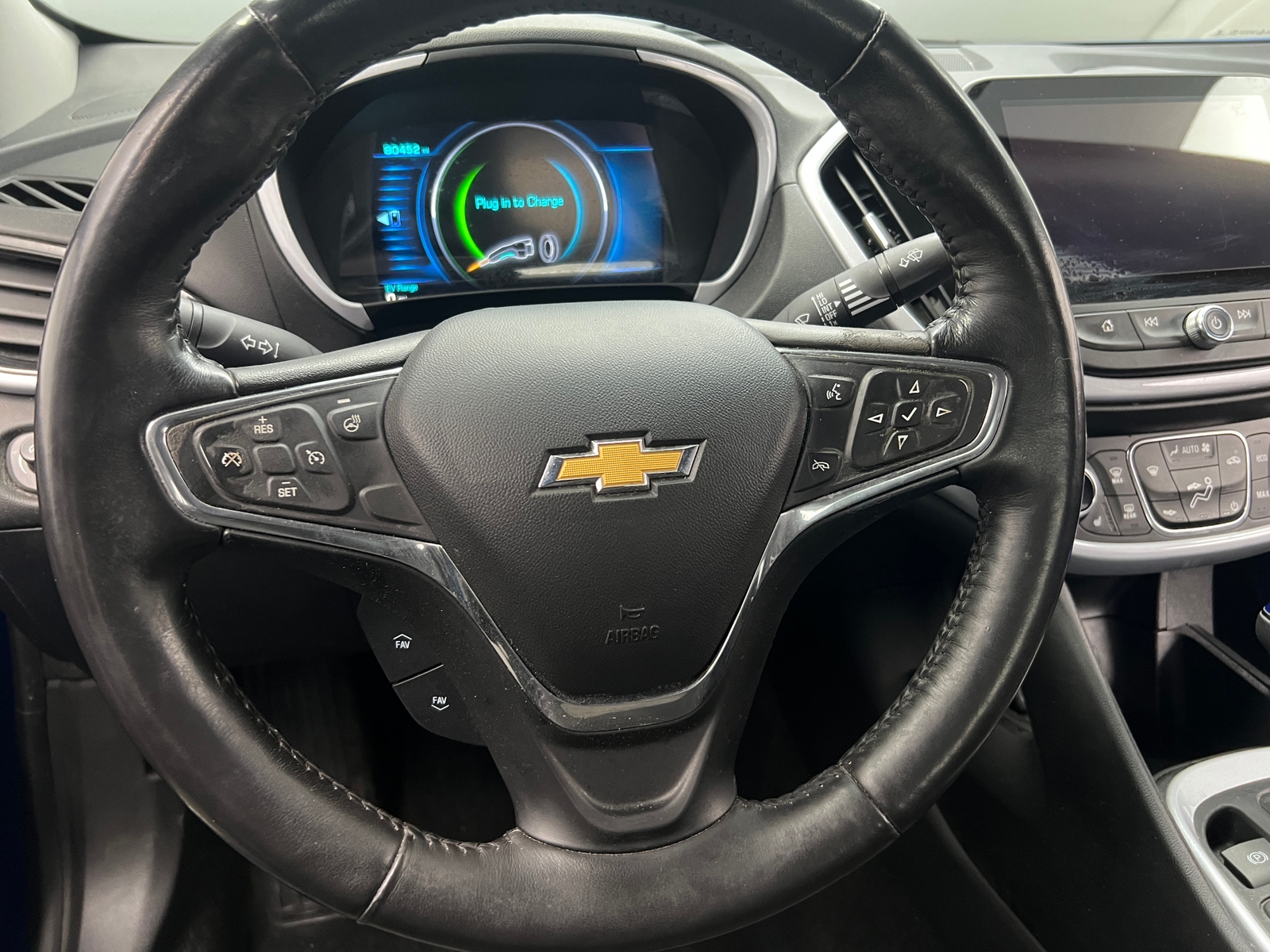 Thumbnail: 2017 Chevrolet Volt - 5