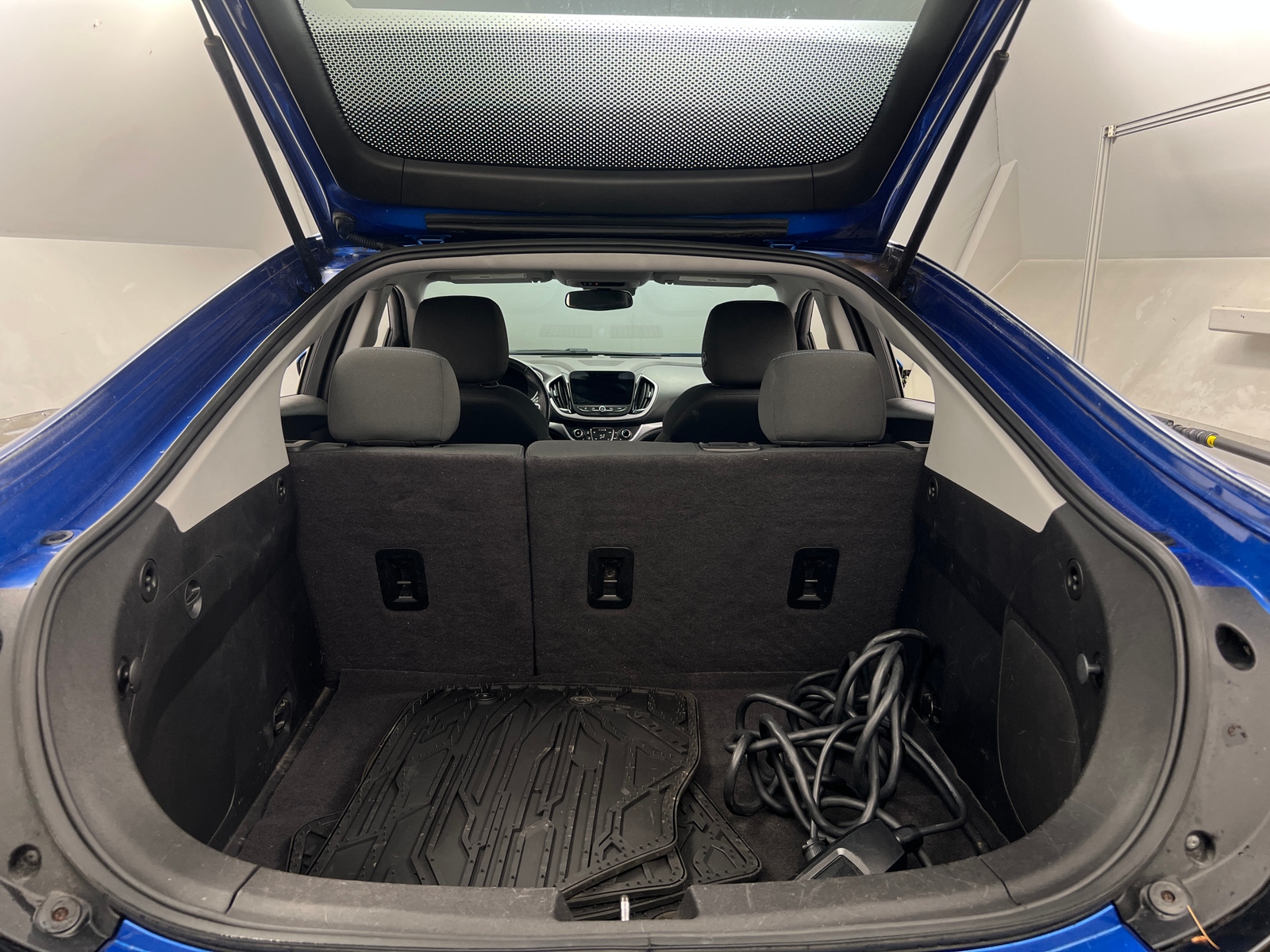 Thumbnail: 2017 Chevrolet Volt - 7