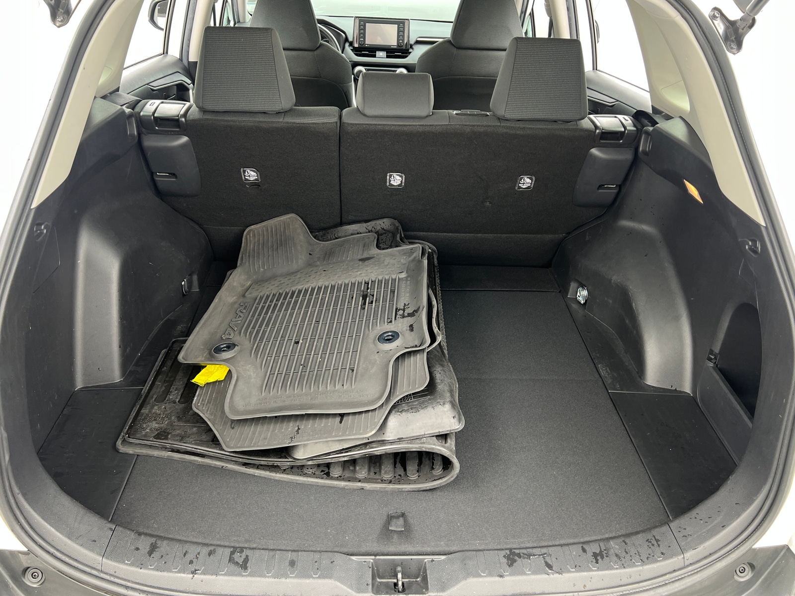 Thumbnail: 2021 Toyota RAV4 - 7