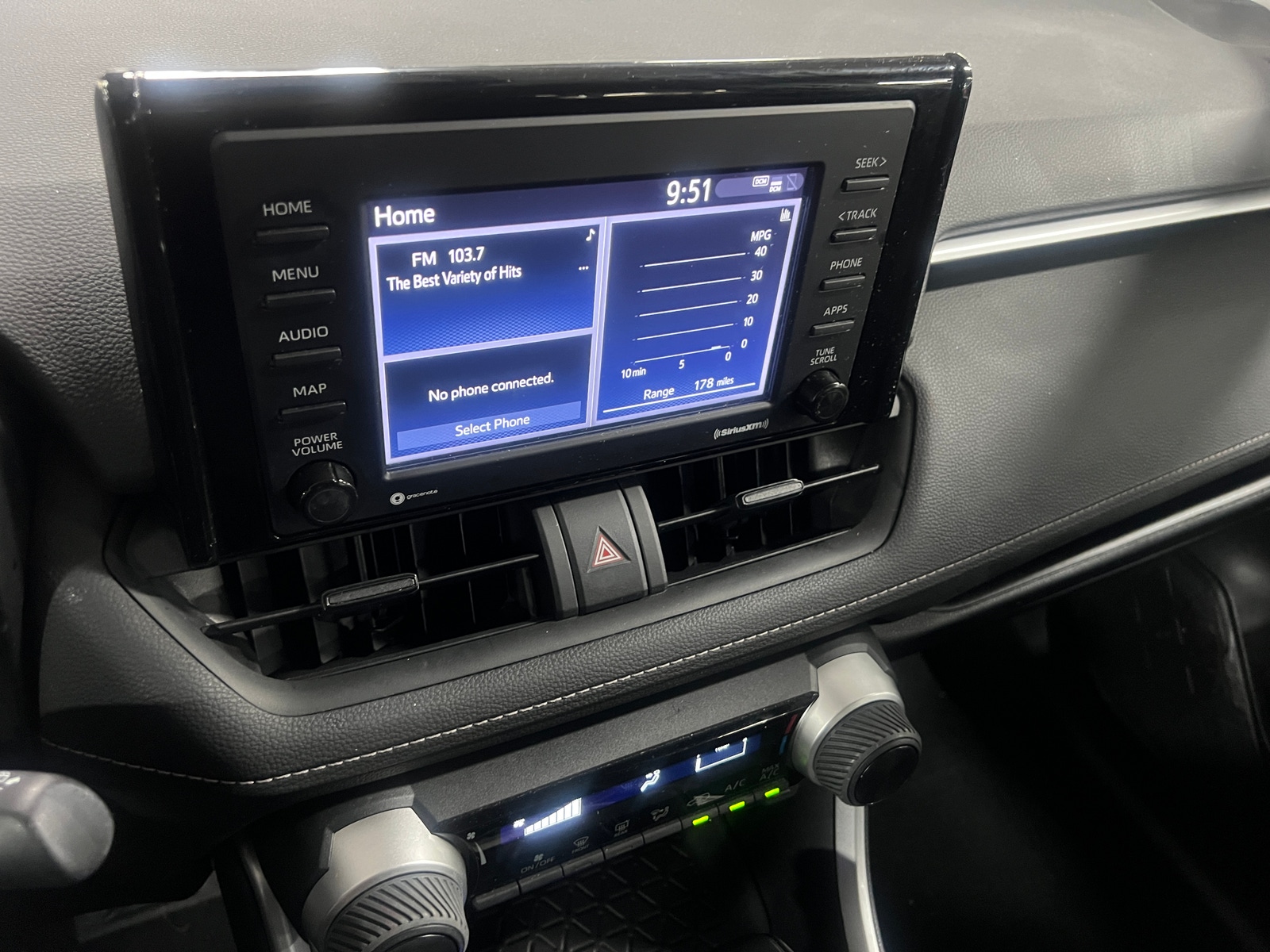 Thumbnail: 2021 Toyota RAV4 - 4