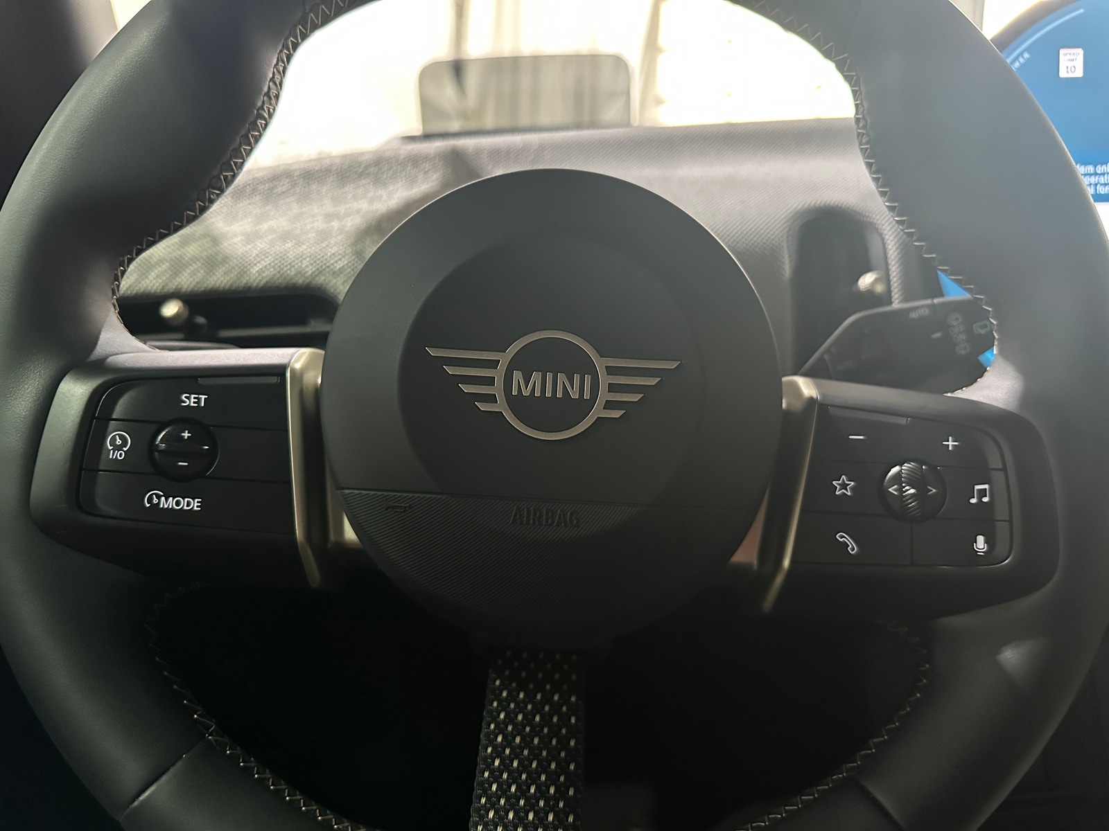 Thumbnail: 2025 MINI Cooper Hardtop - 3