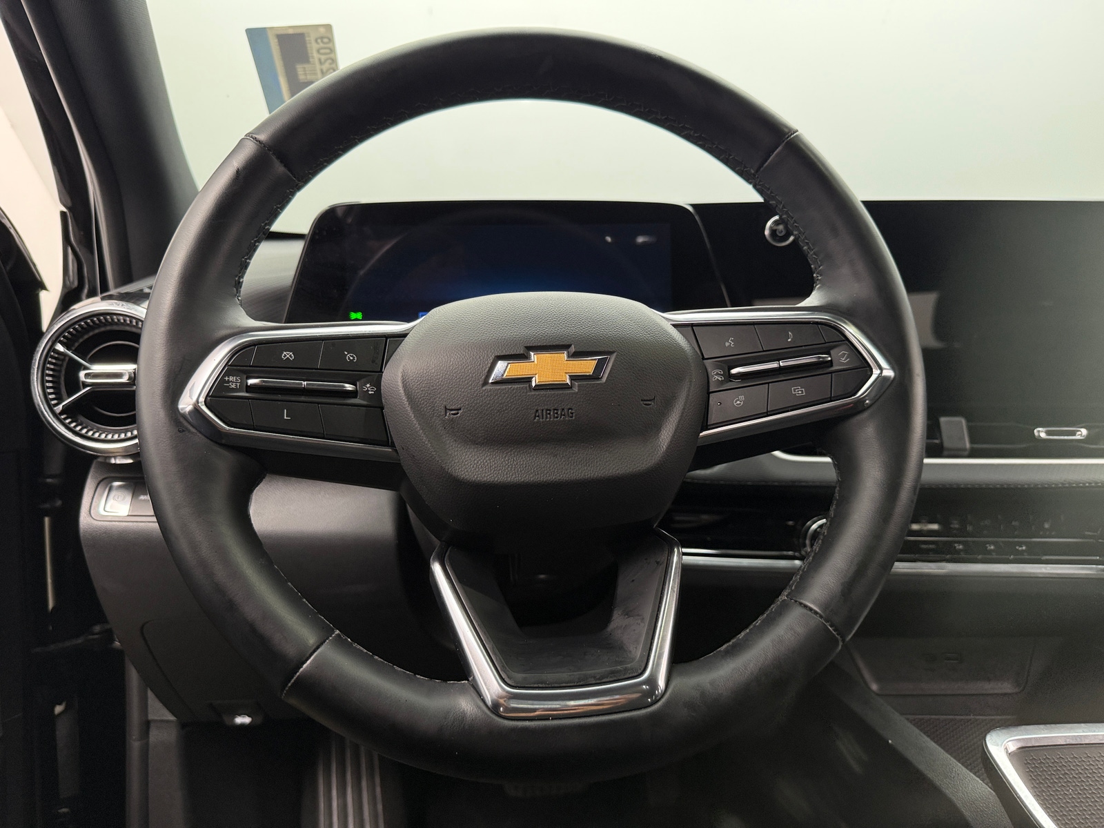 Thumbnail: 2025 Chevrolet Equinox - 5