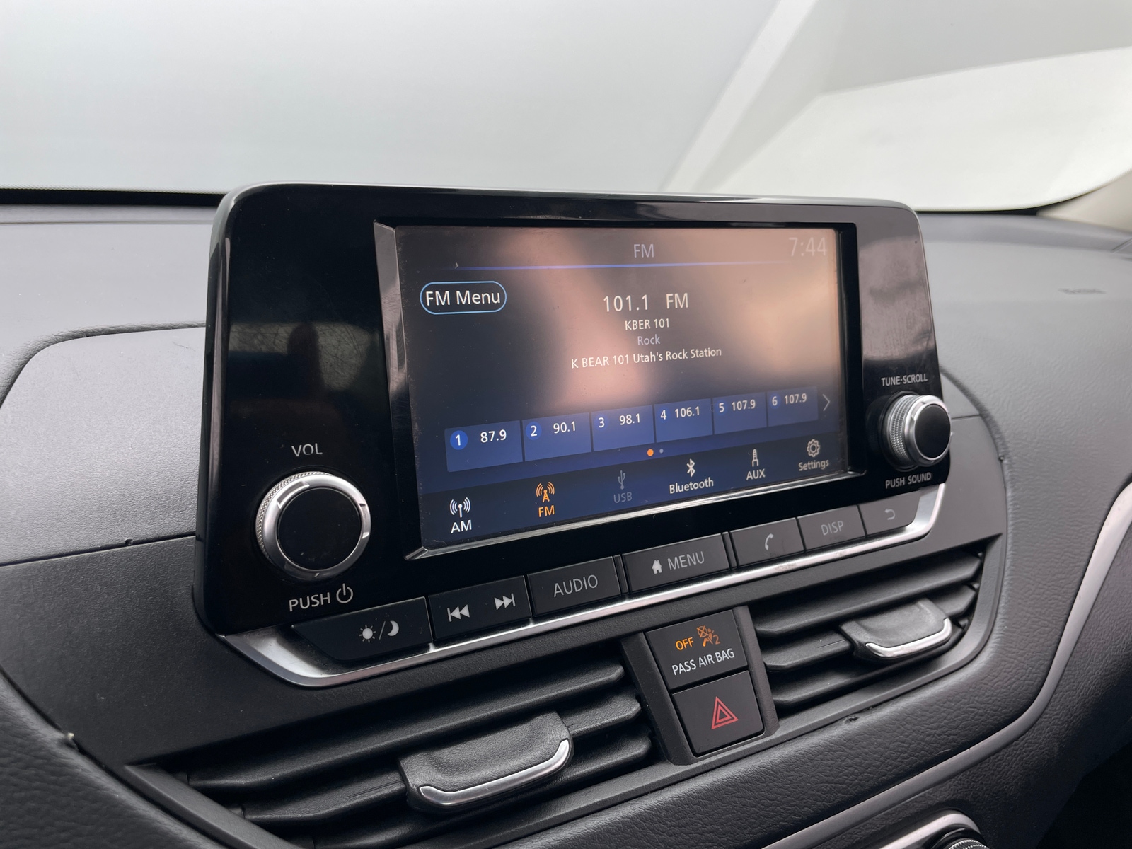 Thumbnail: 2022 Nissan Altima - 4