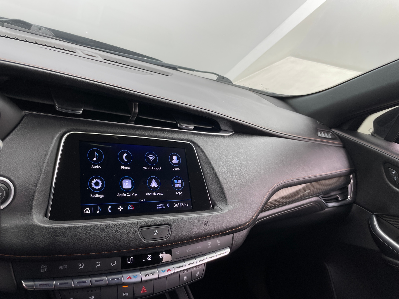 Thumbnail: 2019 Cadillac XT4 - 3