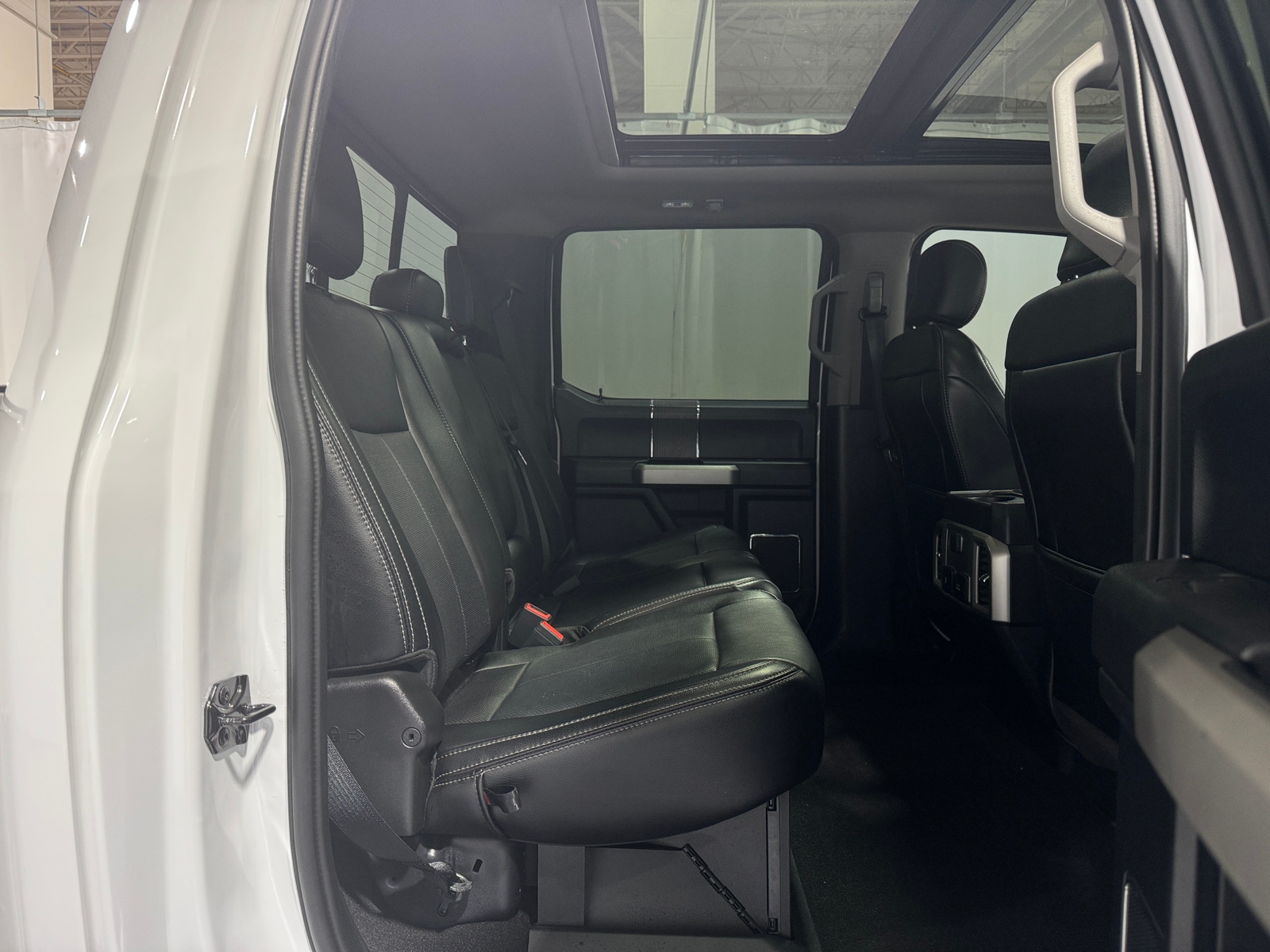 Thumbnail: 2020 Ford Econoline - 5