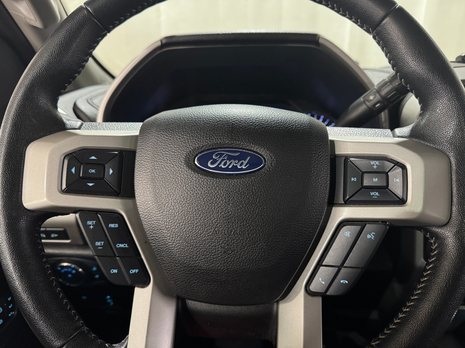 Thumbnail: 2020 Ford Econoline - 4