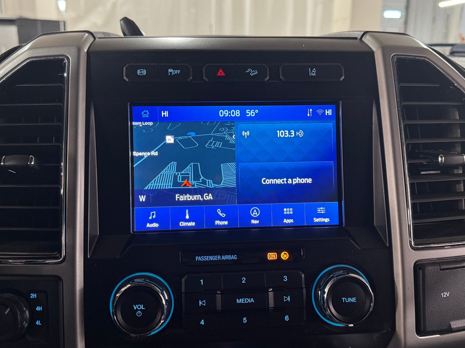 Thumbnail: 2020 Ford Econoline - 3