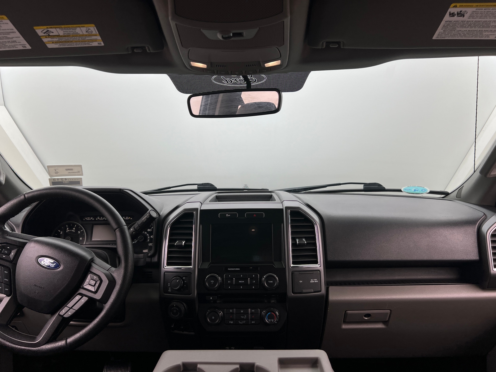 Thumbnail: 2016 Ford Econoline - 3