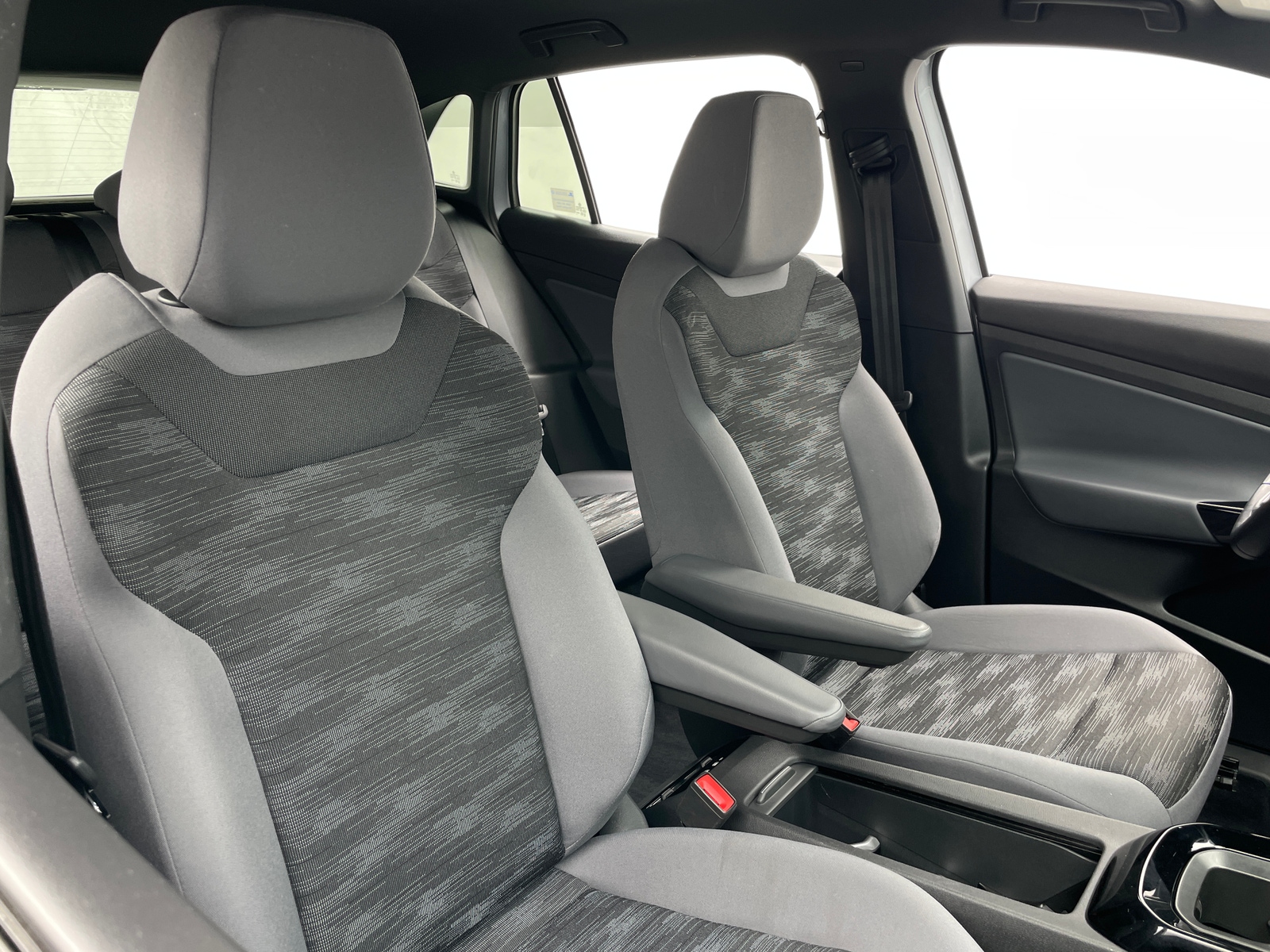 Thumbnail: 2022 Volkswagen ID.4 - 2