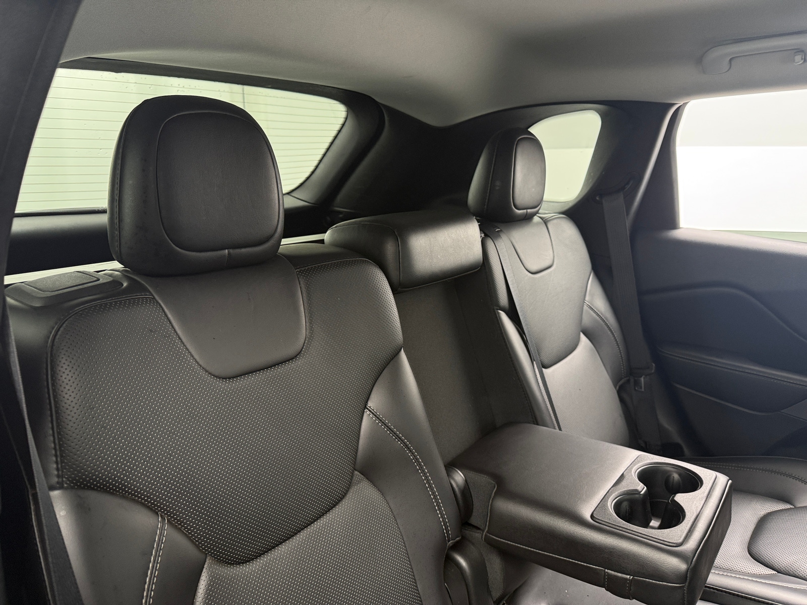 Thumbnail: 2019 Jeep Cherokee - 5