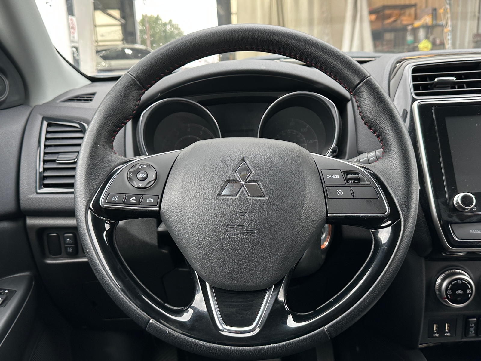 Thumbnail: 2024 Mitsubishi Outlander Sport - 5