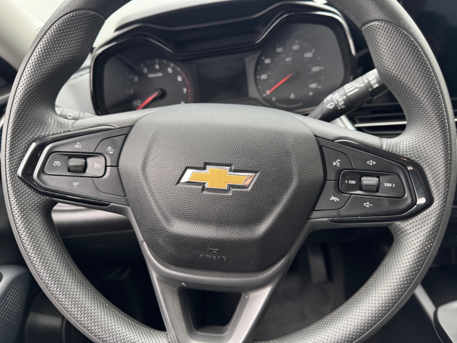 Thumbnail: 2025 Chevrolet Trax - 5