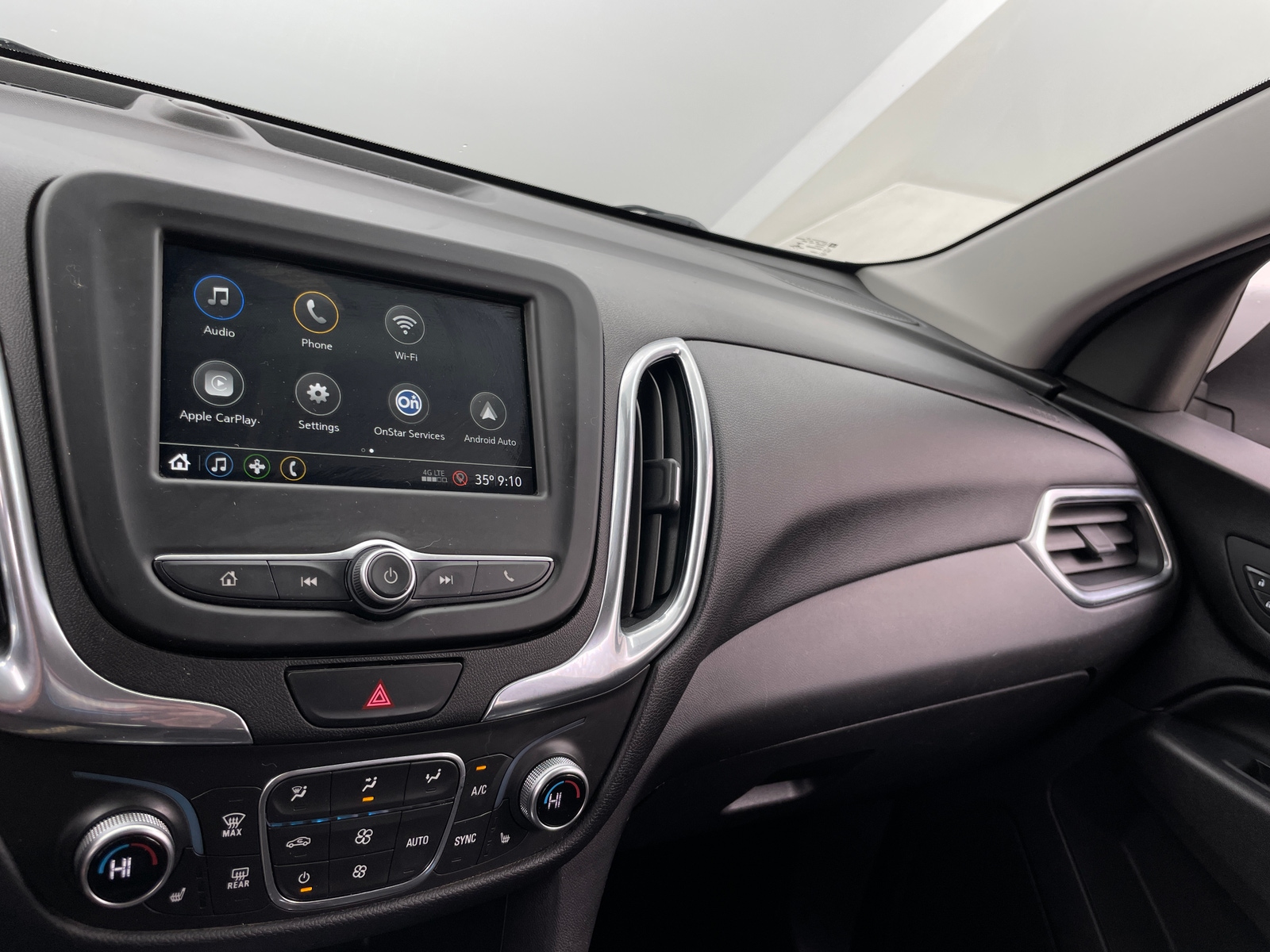 Thumbnail: 2019 Chevrolet Equinox - 4