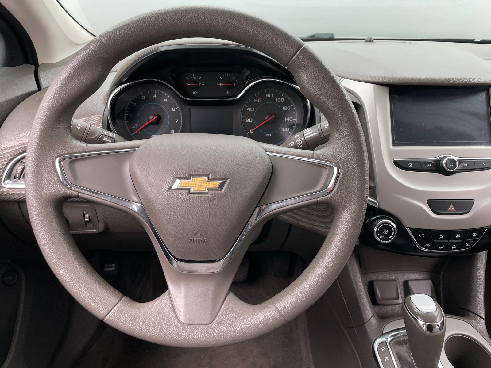 Thumbnail: 2018 Chevrolet Cruze - 5