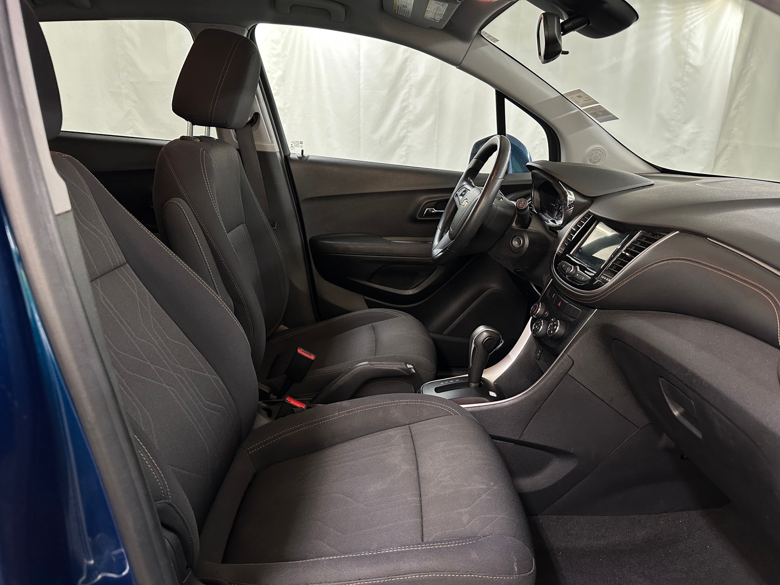 Thumbnail: 2019 Chevrolet Trax - 2