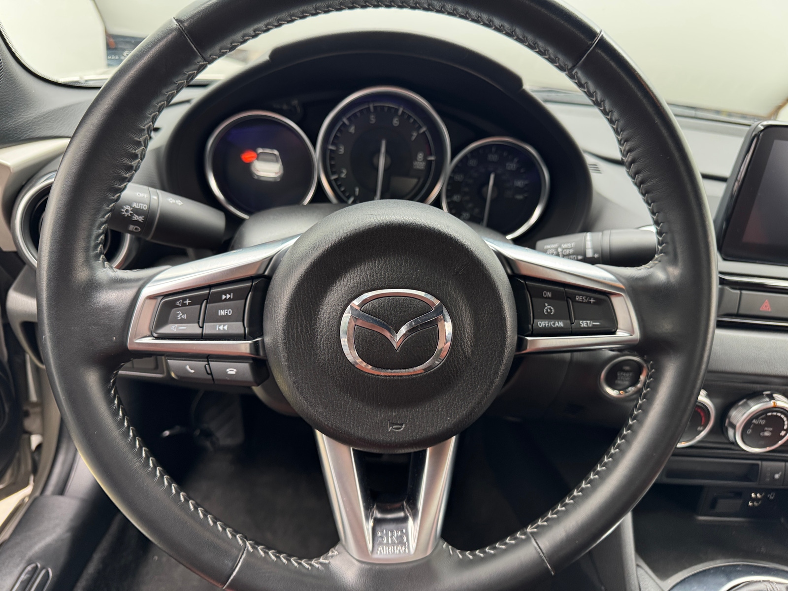 Thumbnail: 2023 Mazda MX-5 Miata - 3