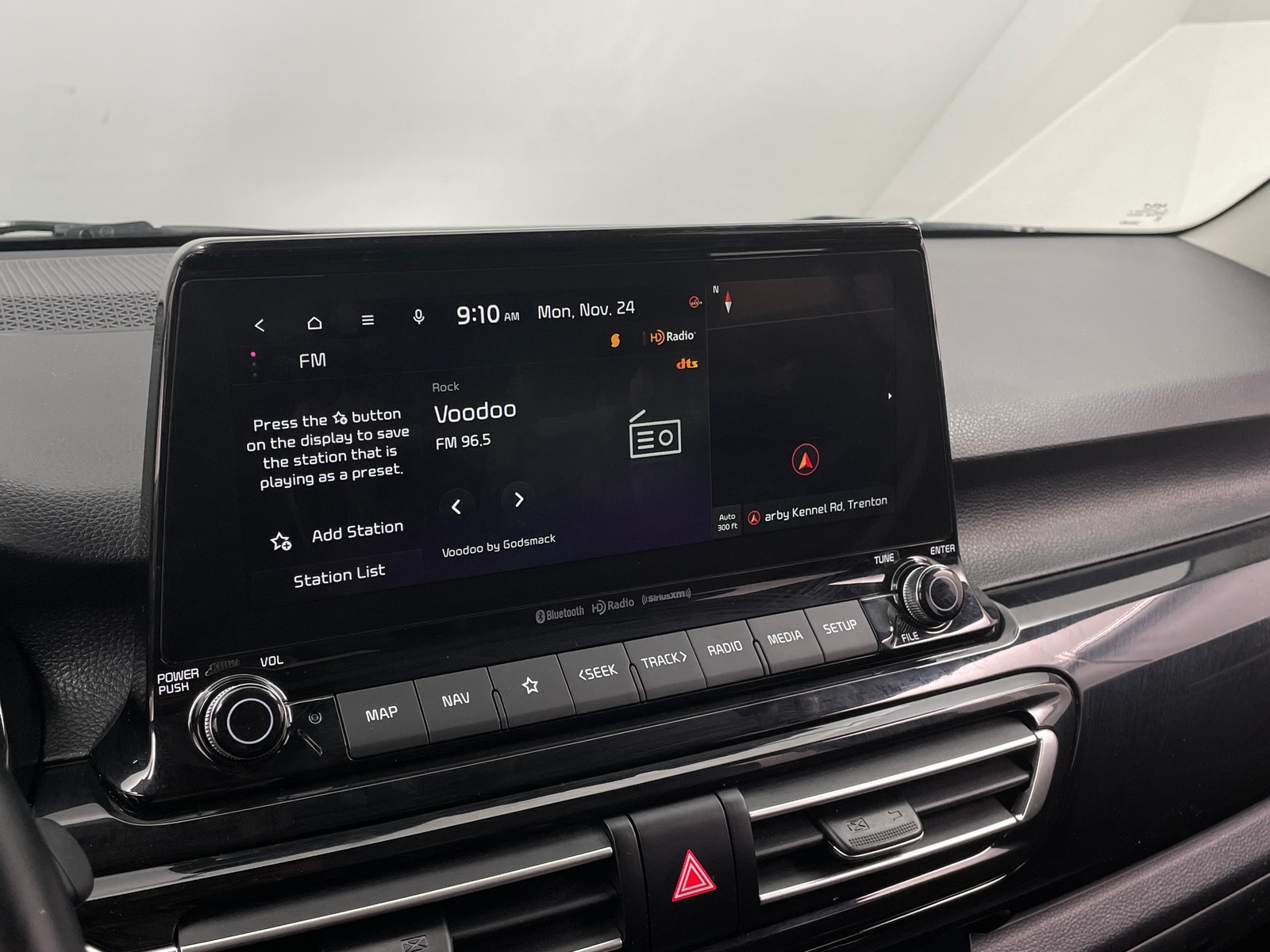 Thumbnail: 2023 Kia Seltos - 3