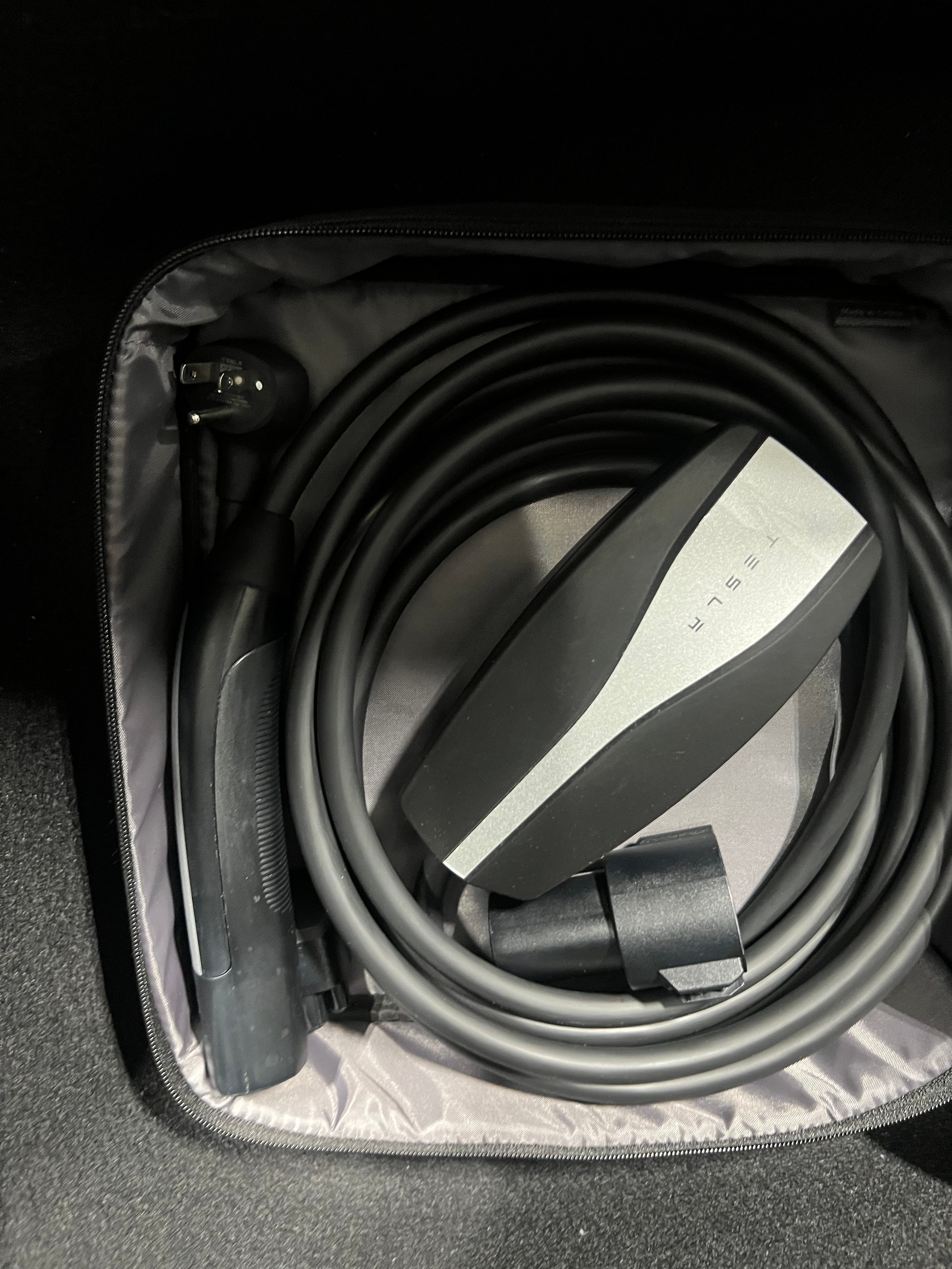 Used 2022 Tesla Model Y Long Range with VIN 7SAYGDEE6NA004640 for sale in Oak Creek, WI