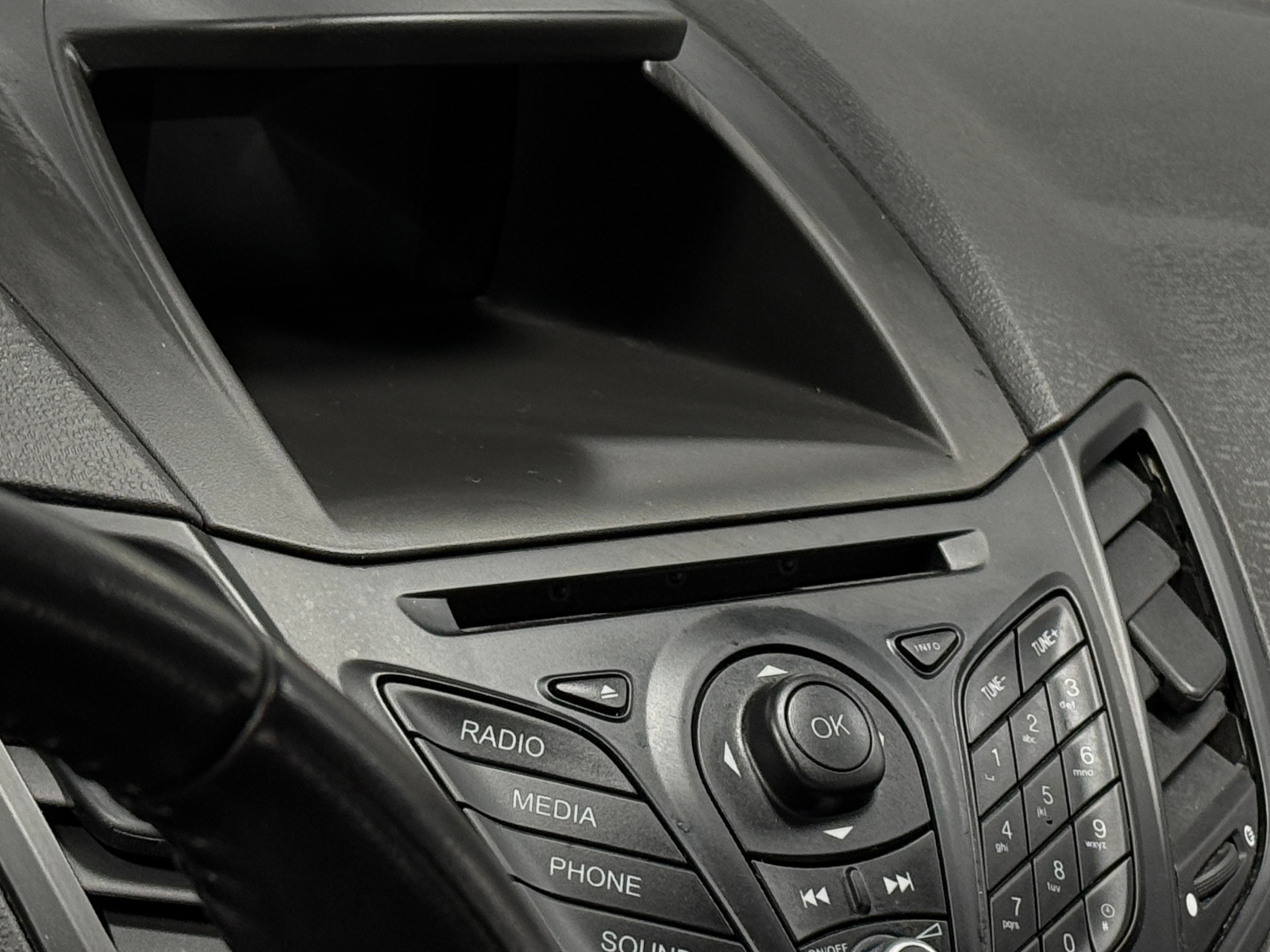 Thumbnail: 2014 Ford Fiesta - 4