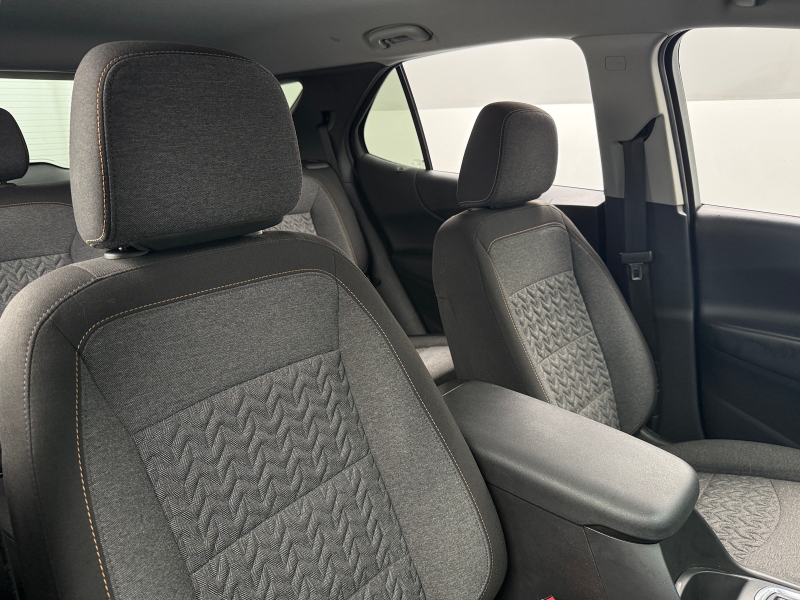 Thumbnail: 2022 Chevrolet Equinox - 2