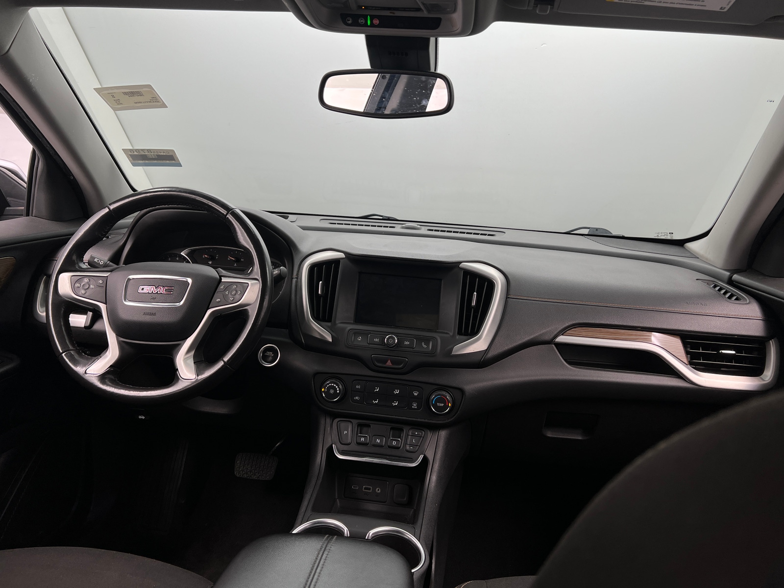 Thumbnail: 2020 GMC Terrain - 3