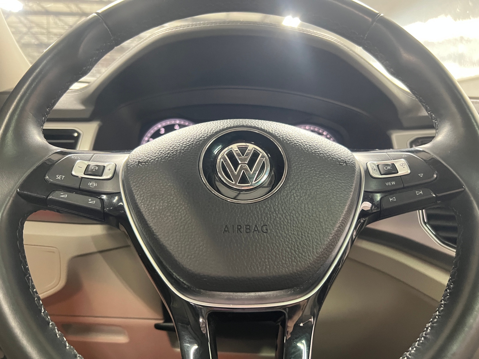 Thumbnail: 2019 Volkswagen Atlas - 4
