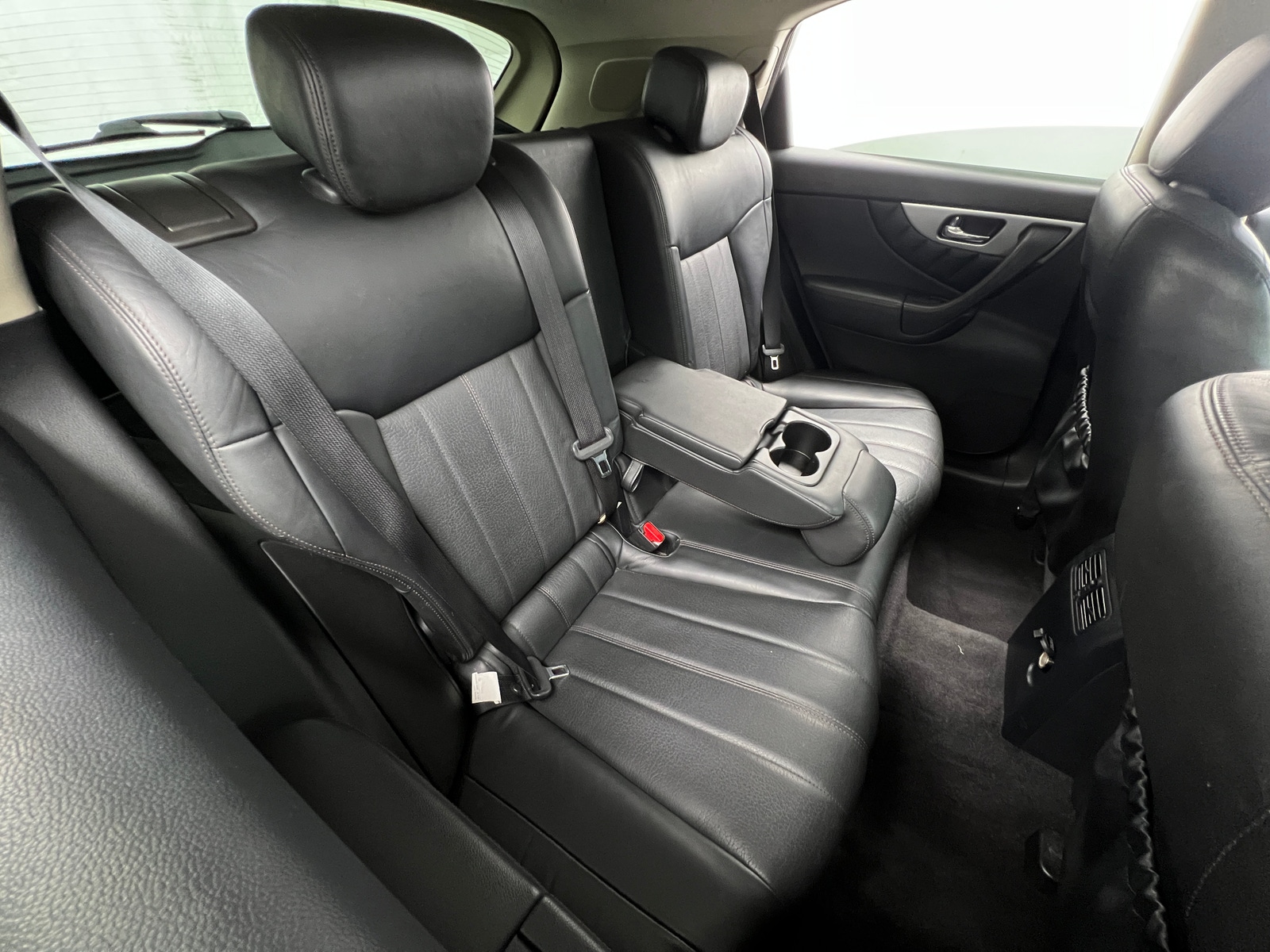 Thumbnail: 2017 INFINITI QX70 - 5