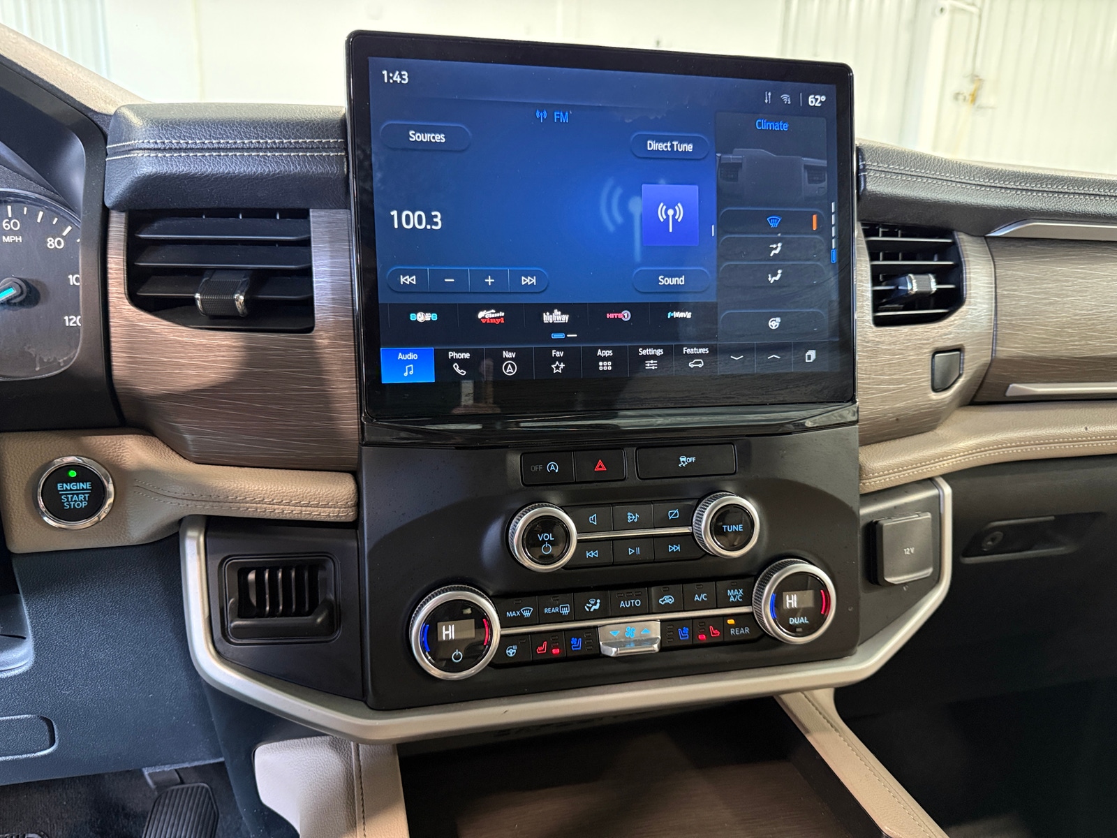 Thumbnail: 2024 Ford Expedition MAX - 3