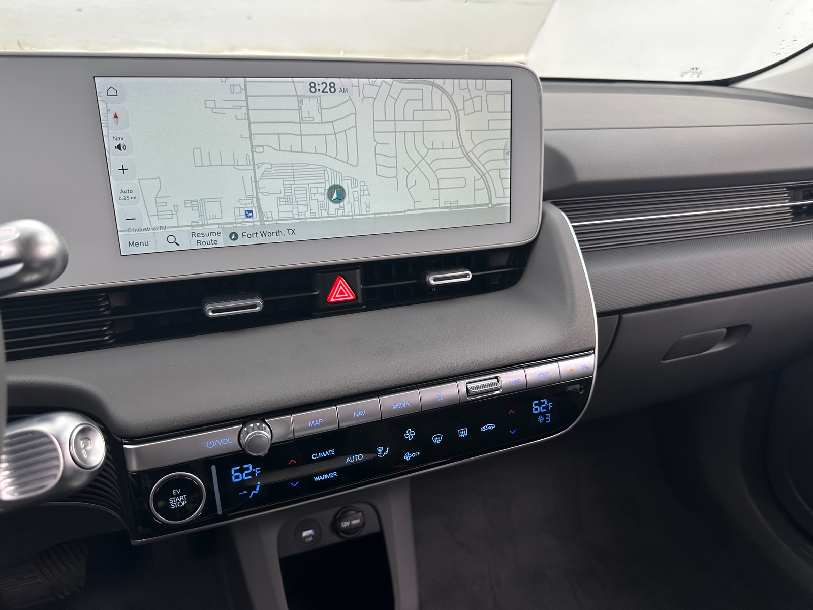 Thumbnail: 2024 Hyundai Ioniq 5 - 4