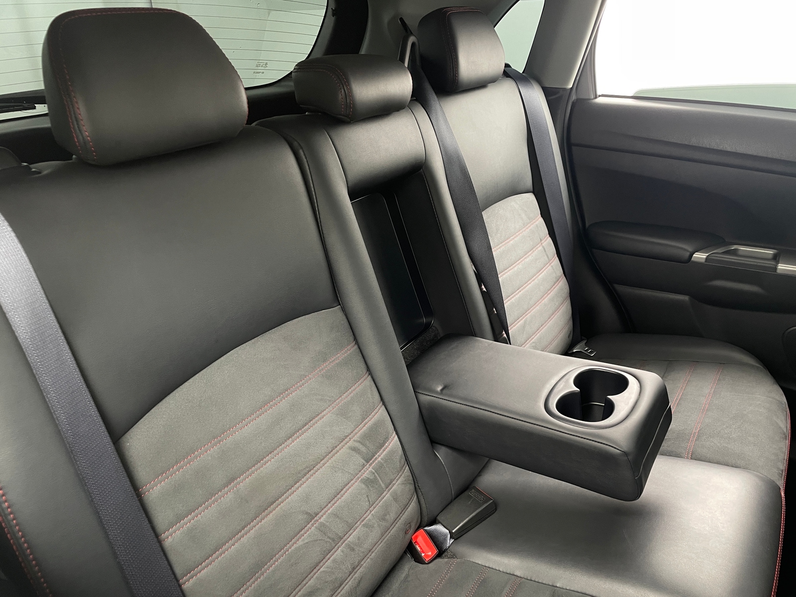 Thumbnail: 2018 Mitsubishi Outlander Sport - 6