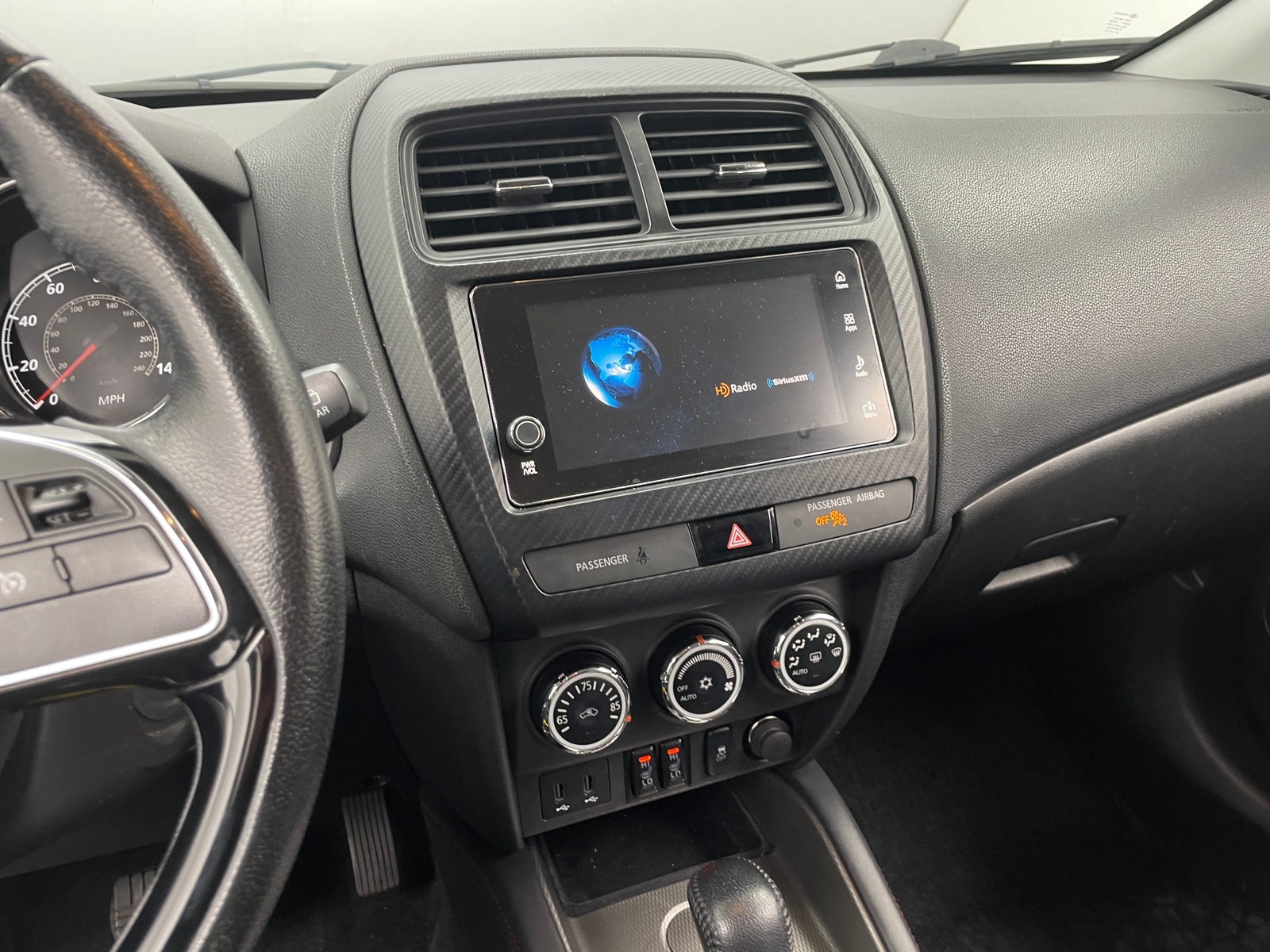 Thumbnail: 2018 Mitsubishi Outlander Sport - 4