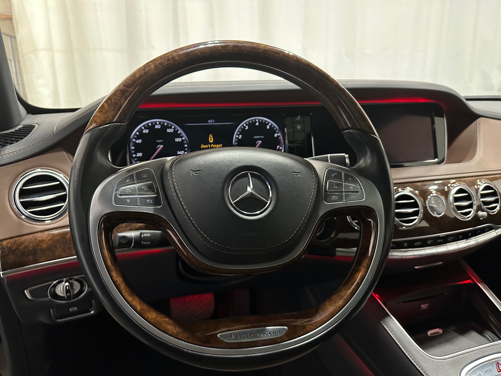 Thumbnail: 2015 Mercedes-Benz S-Class - 4