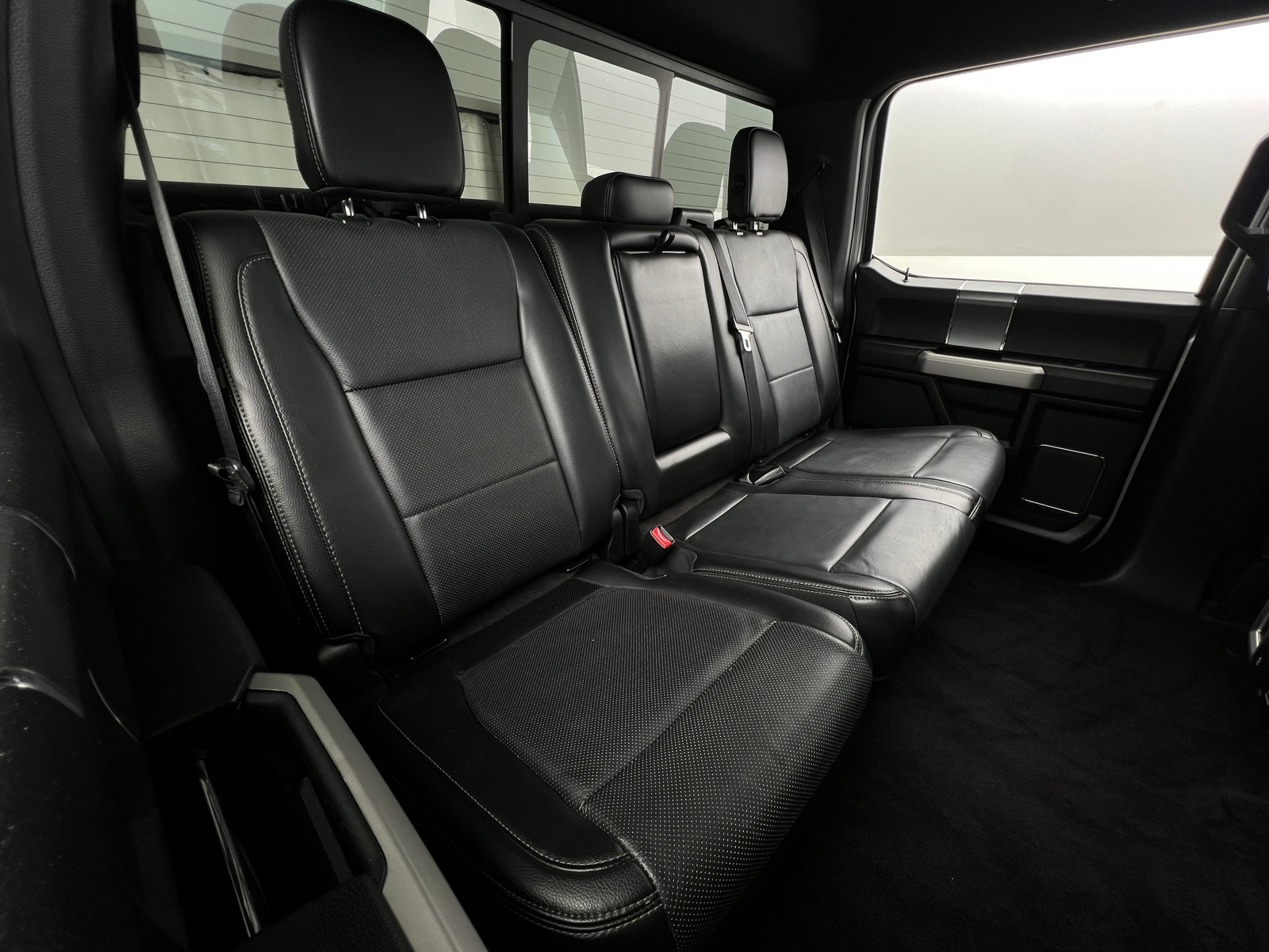 Thumbnail: 2017 Ford Econoline - 5