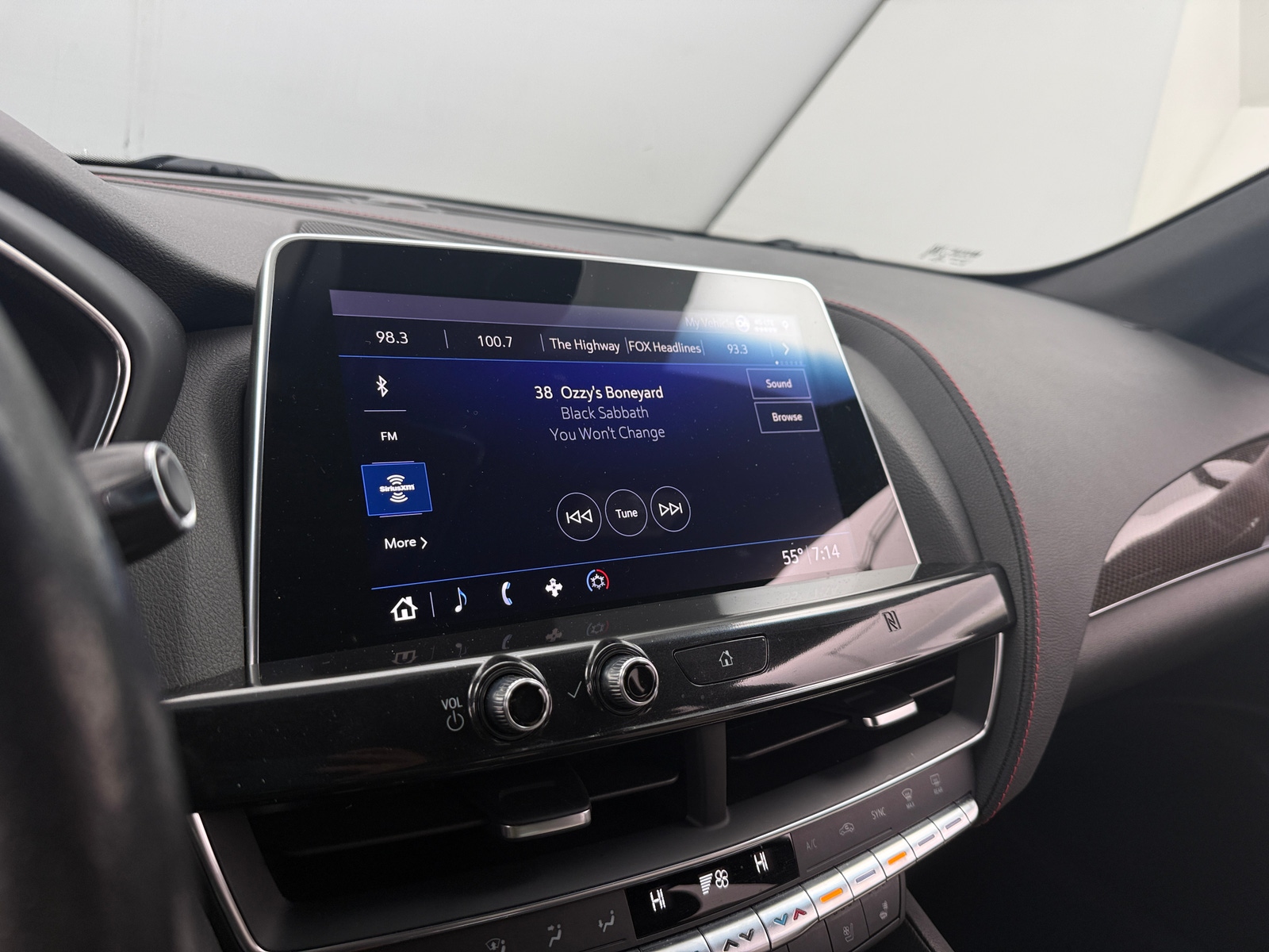 Thumbnail: 2020 Cadillac CT5 - 3