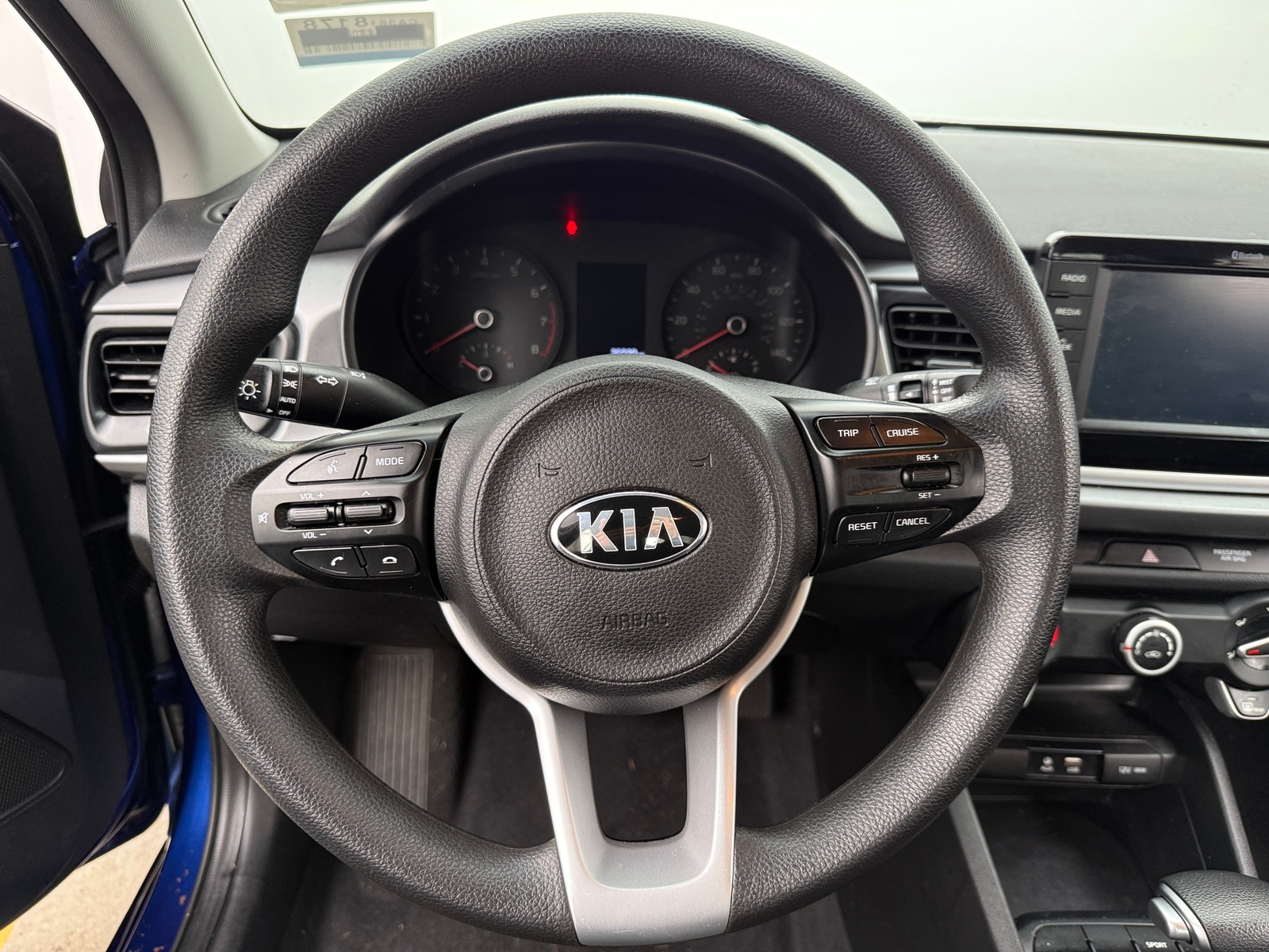 Thumbnail: 2020 Kia Rio - 5