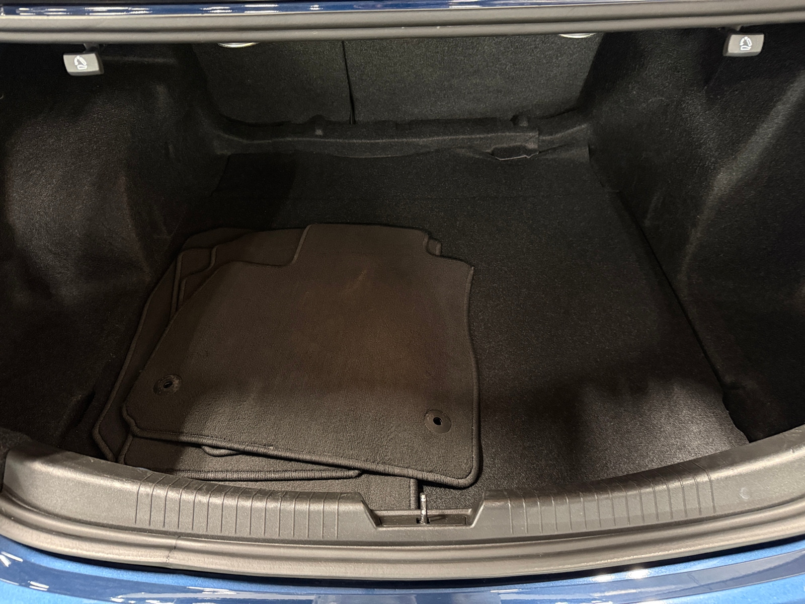 Thumbnail: 2021 Chevrolet Malibu - 6