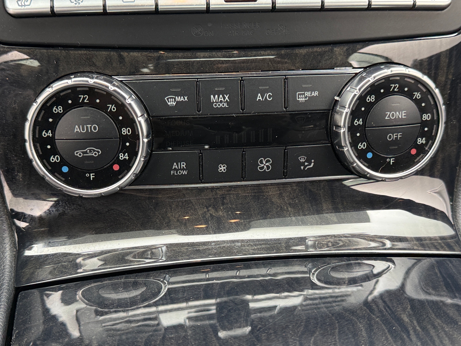 Thumbnail: 2014 Mercedes-Benz SL-Class - 3