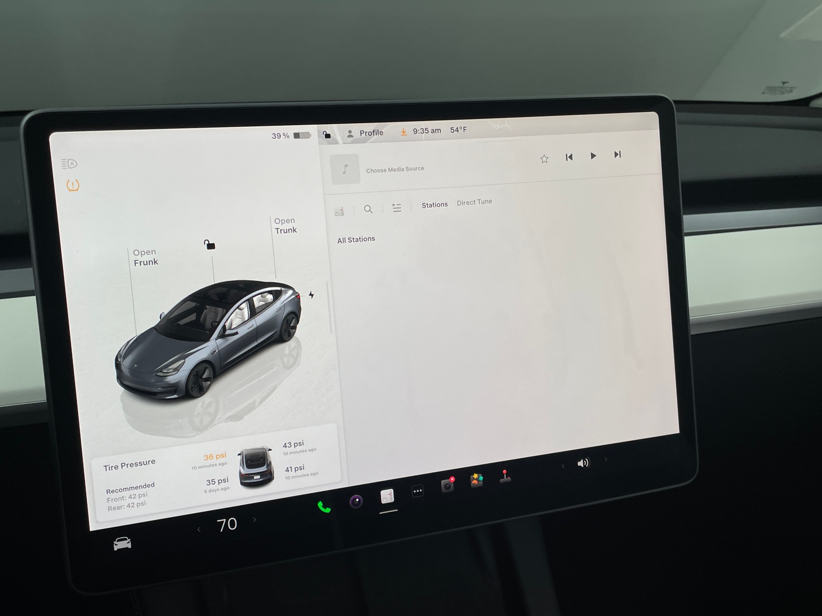 Thumbnail: 2023 Tesla Model 3 - 3