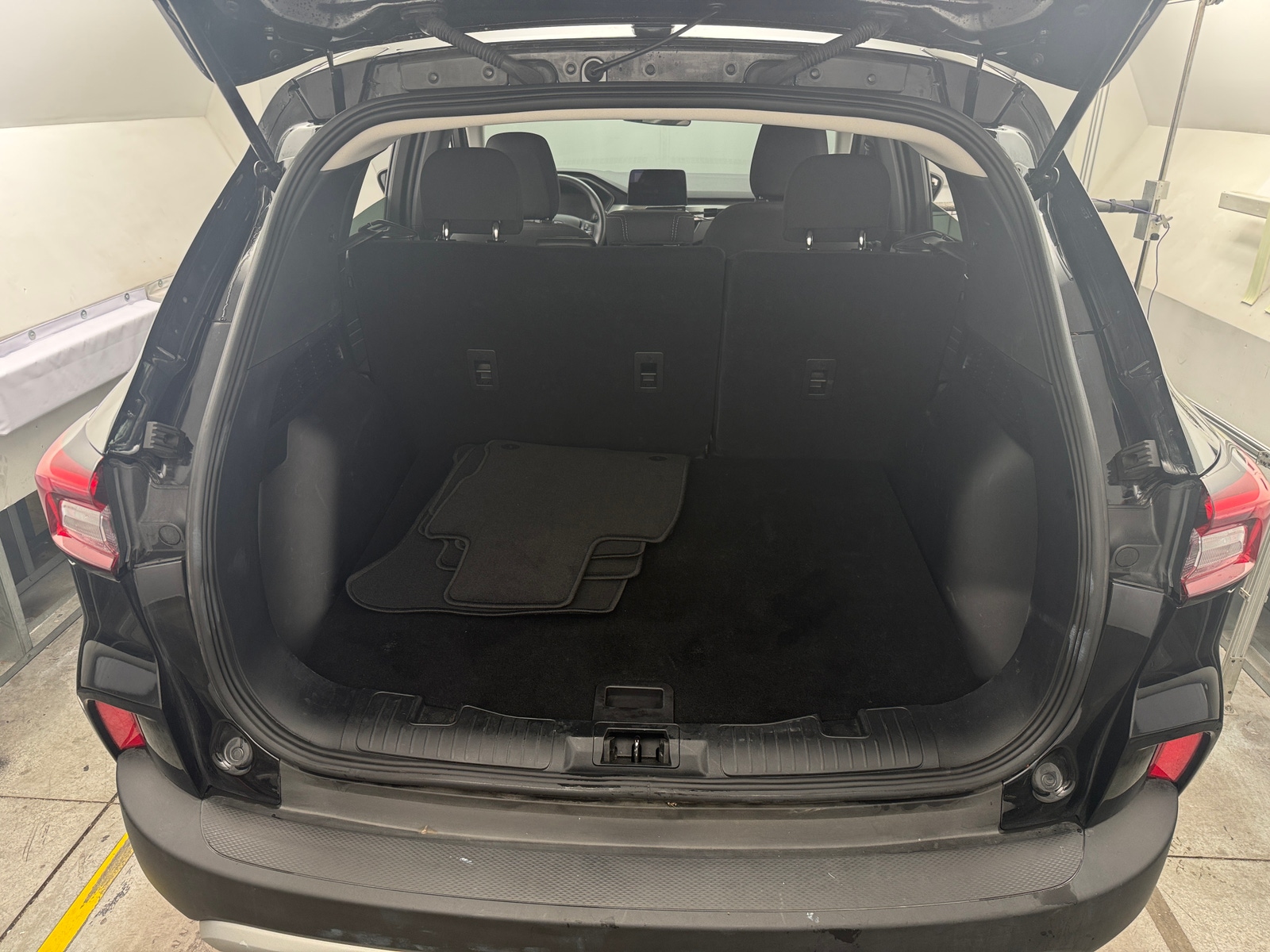 Thumbnail: 2025 Ford Escape - 7